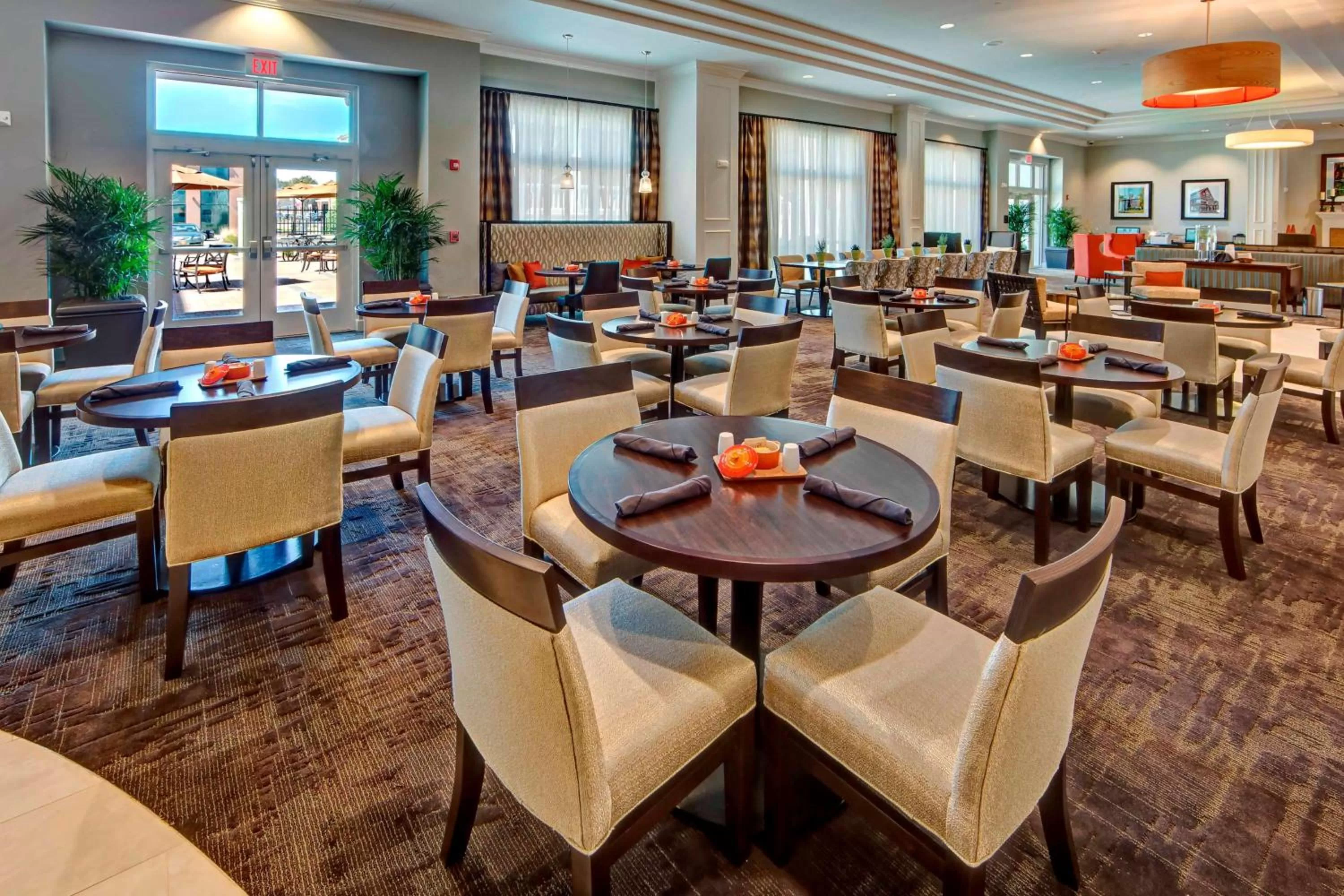 Restaurant/places to eat in Hilton Garden Inn Nashville Brentwood