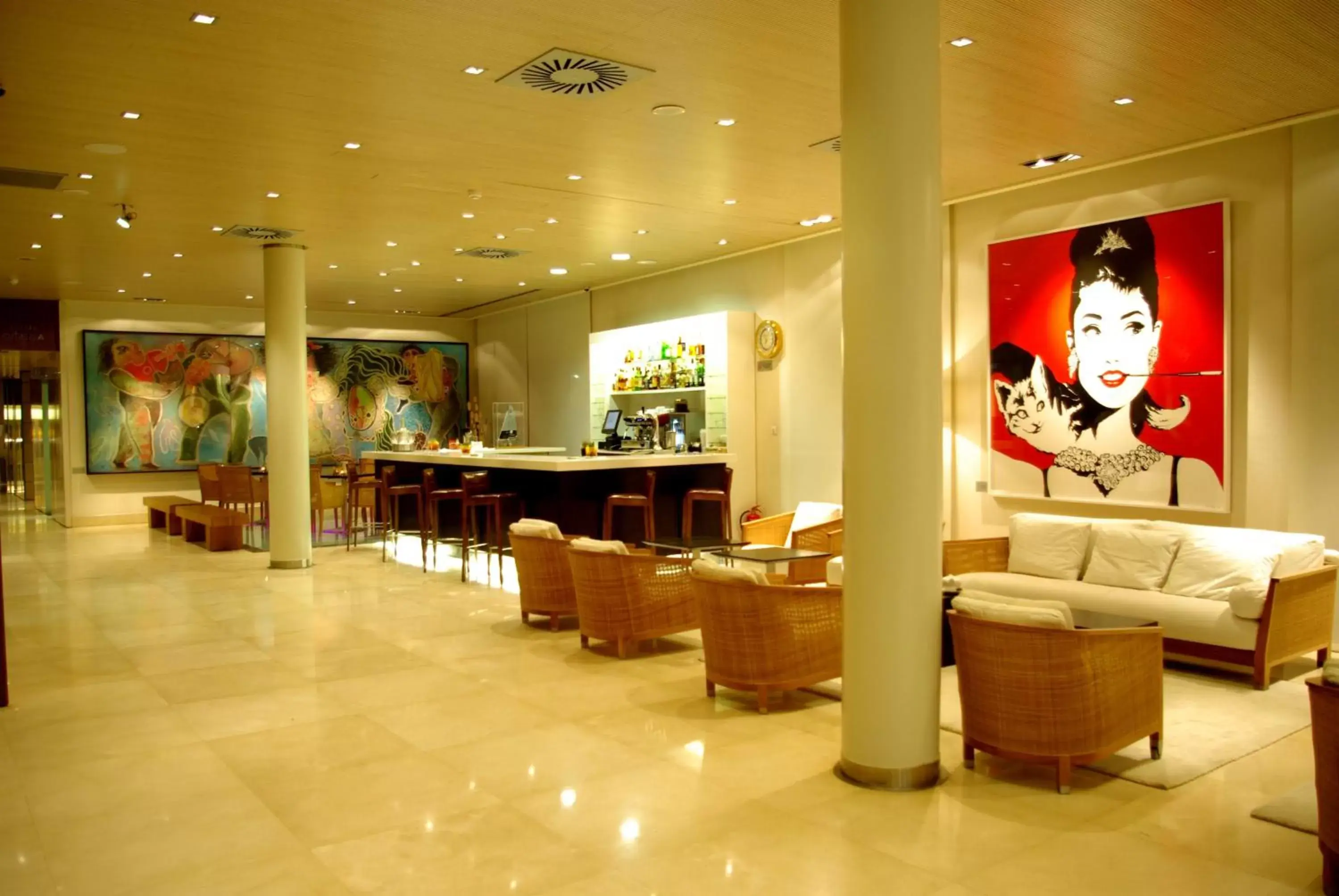 Lounge or bar, Lobby/Reception in Hotel Neptuno