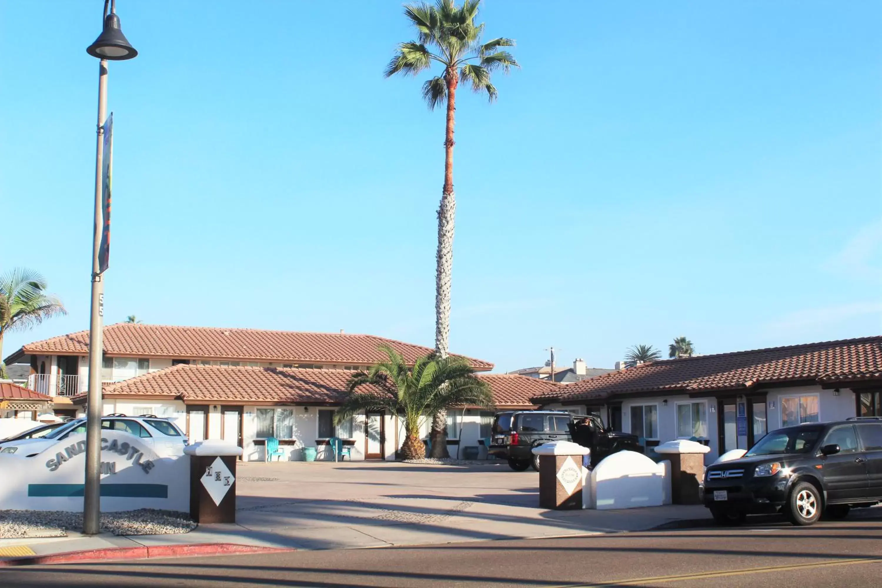 Property Building in Sand Castle Inn