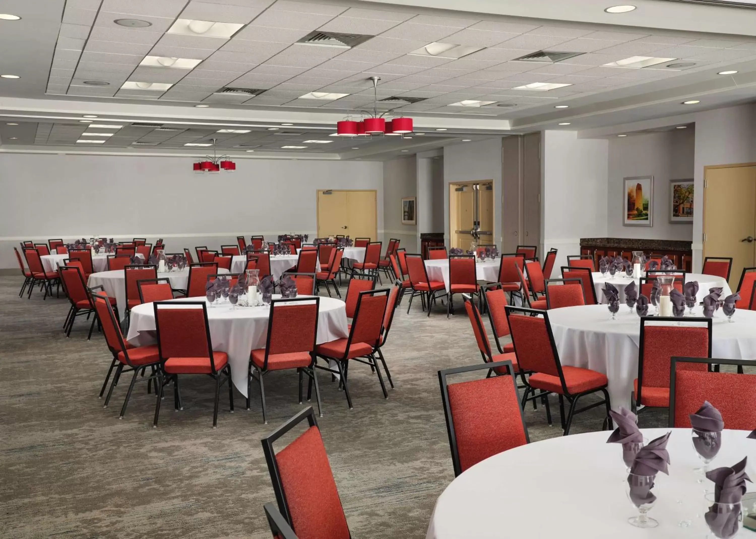 Meeting/conference room, Restaurant/Places to Eat in Hilton Garden Inn Ann Arbor
