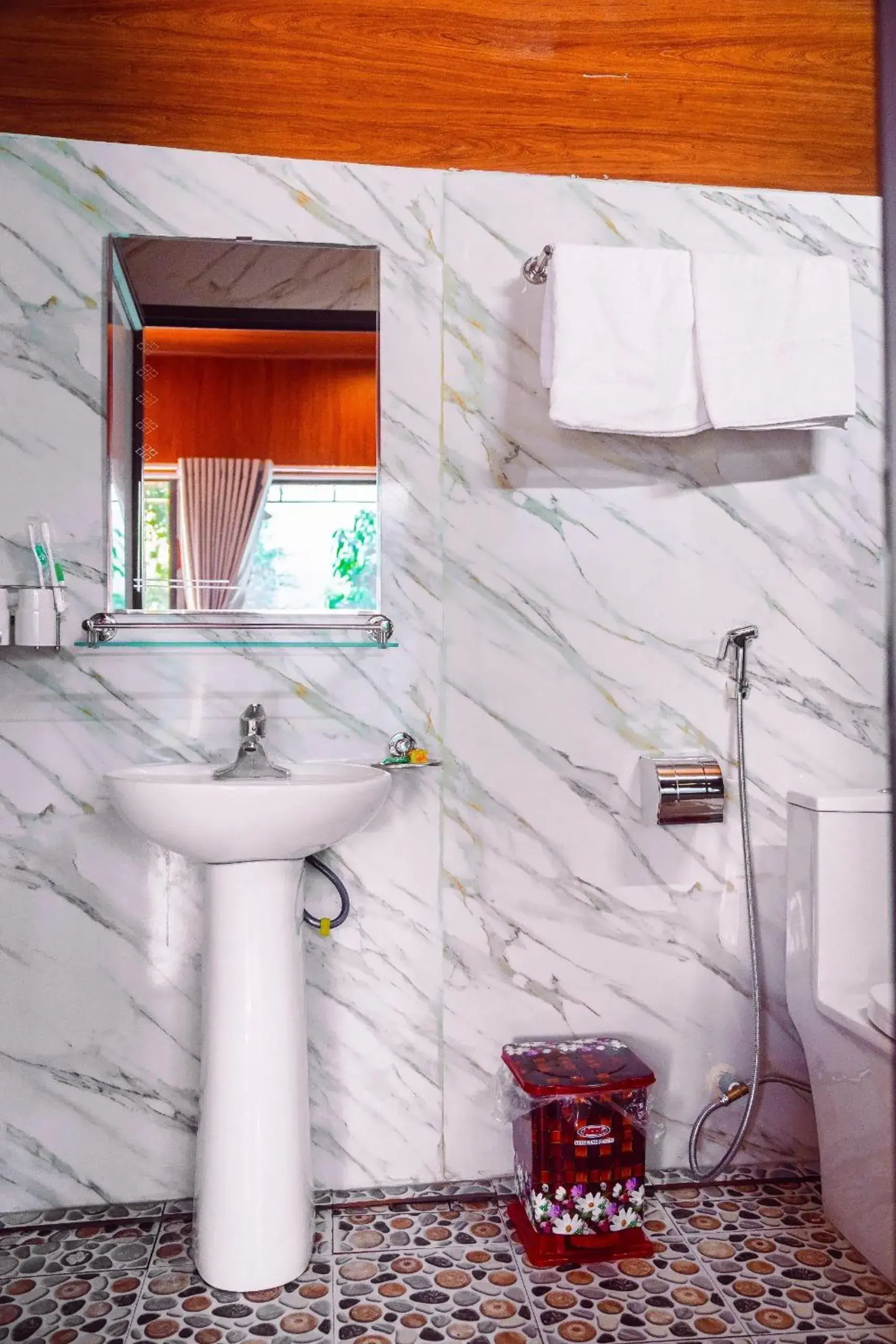 Bathroom in Tam Coc Cat Luong Homestay Bathroom in Tam Coc Cat Luong Homestay