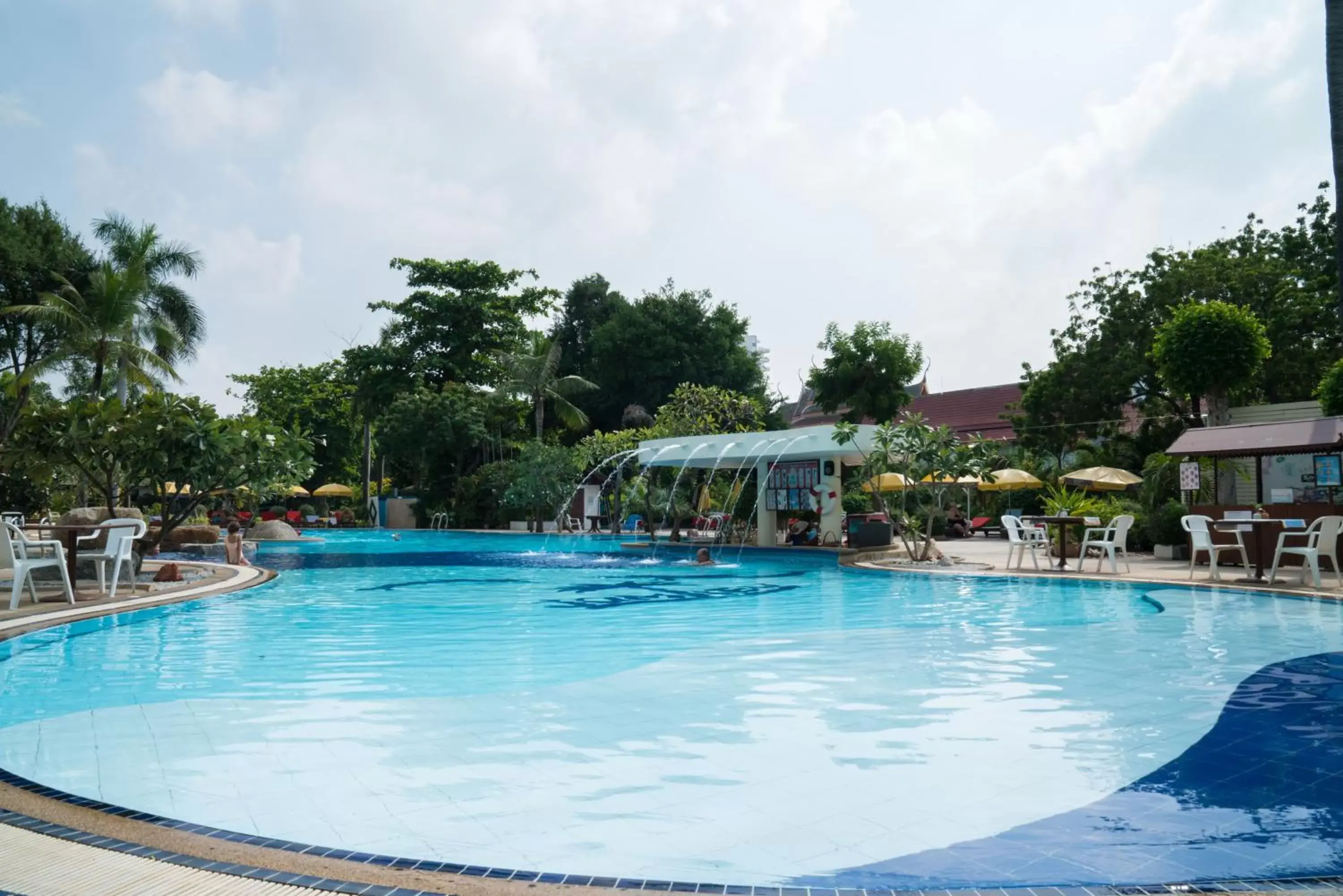 Swimming Pool in Grand Jomtien Palace Hotel - SHA Extra Plus