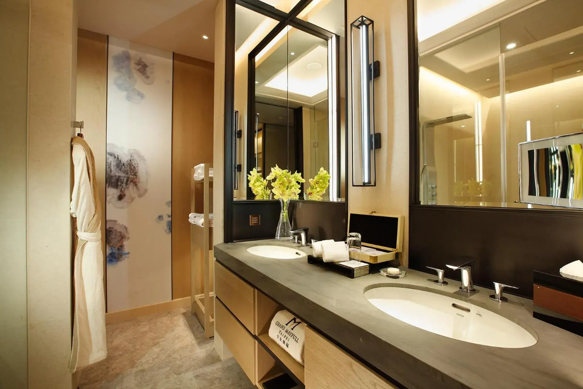 Bathroom in Grand Mayfull Hotel Taipei