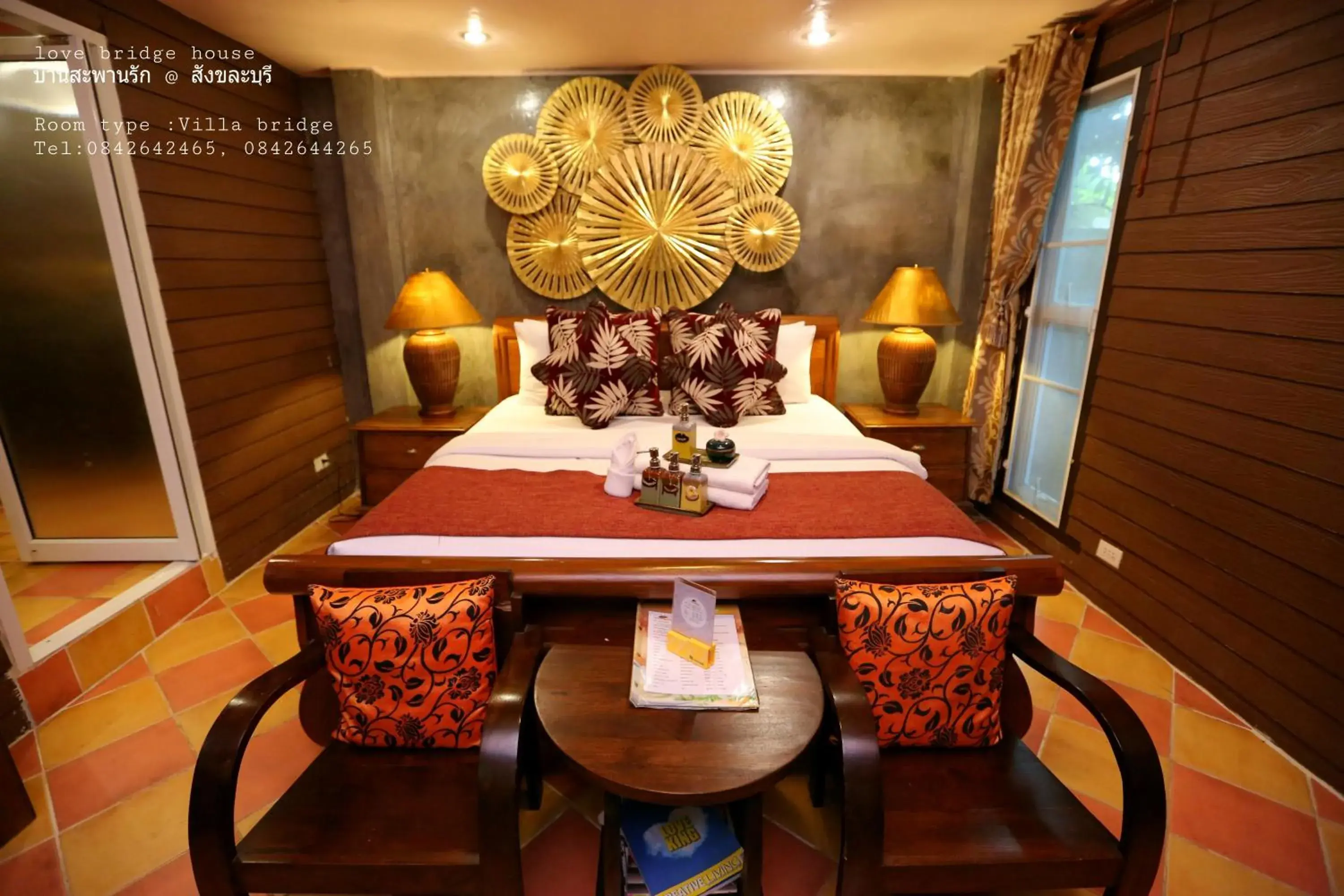 Dining Area in Love Bridge House Resort