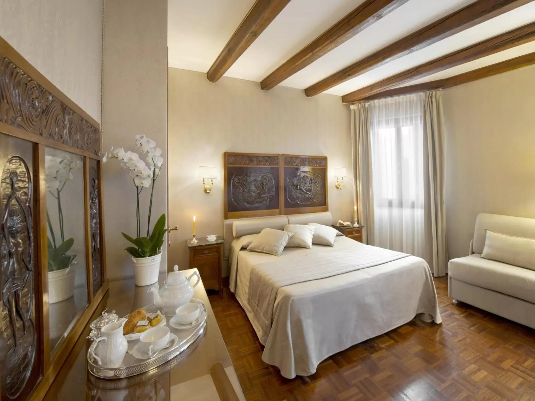 Photo of the whole room, Bed in Hotel Campiello