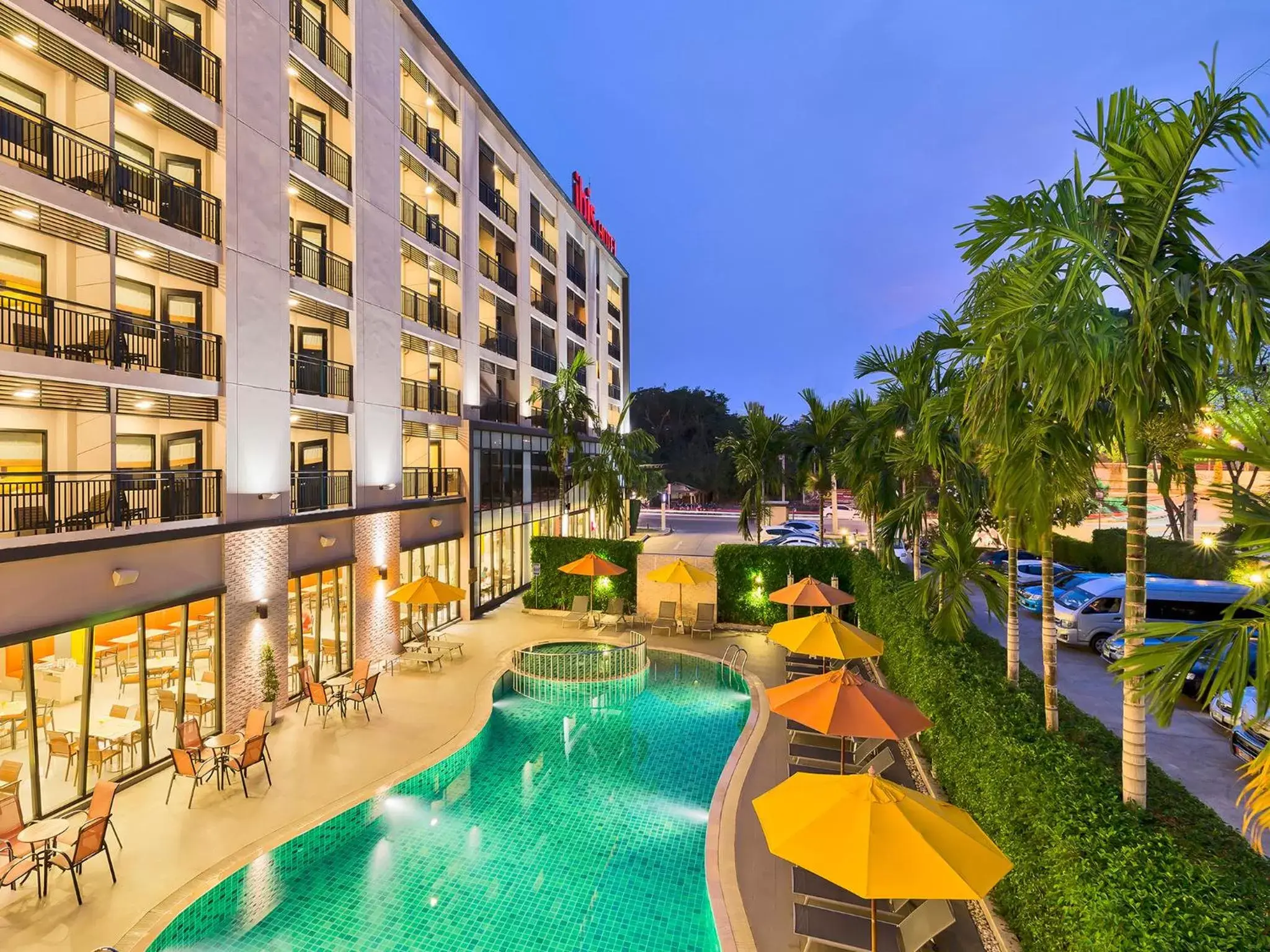 Property building, Swimming Pool in Ibis Hua Hin