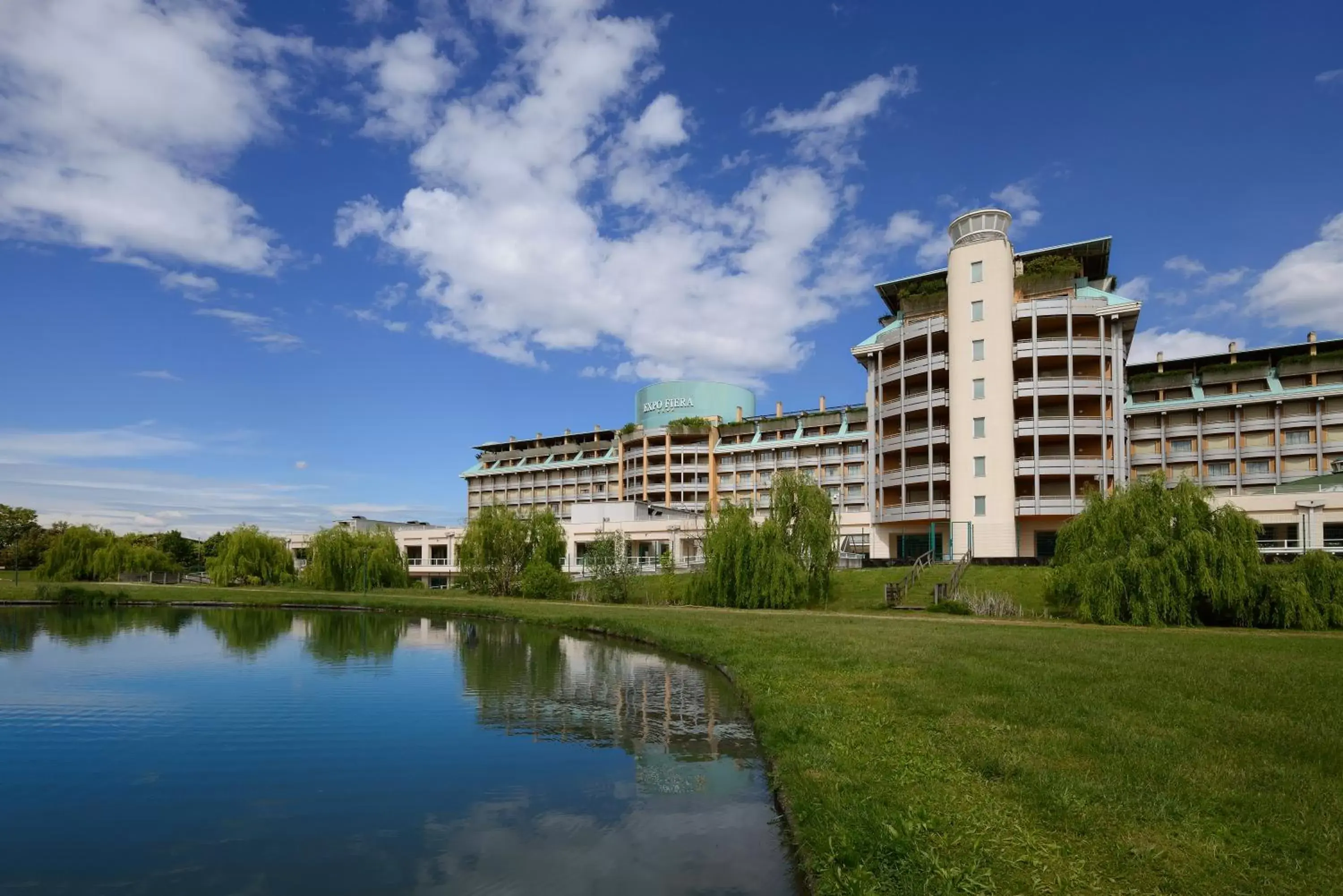 Property Building in UNAHOTELS Expo Fiera Milano