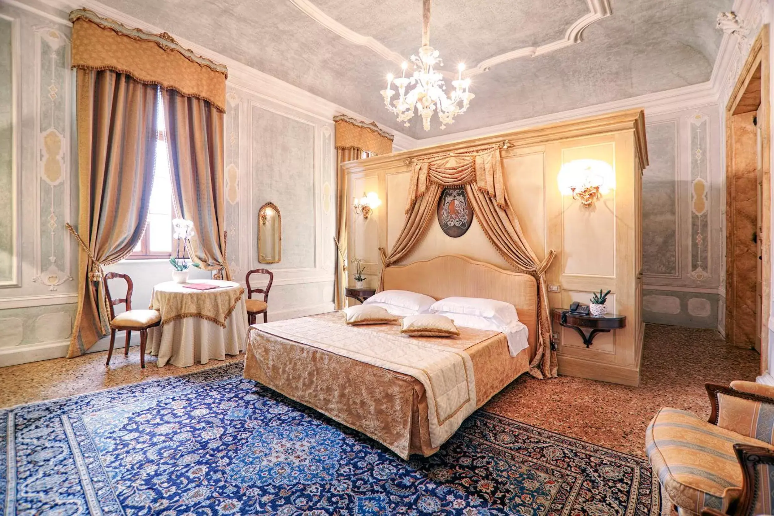 Photo of the whole room, Bed in CastelBrando