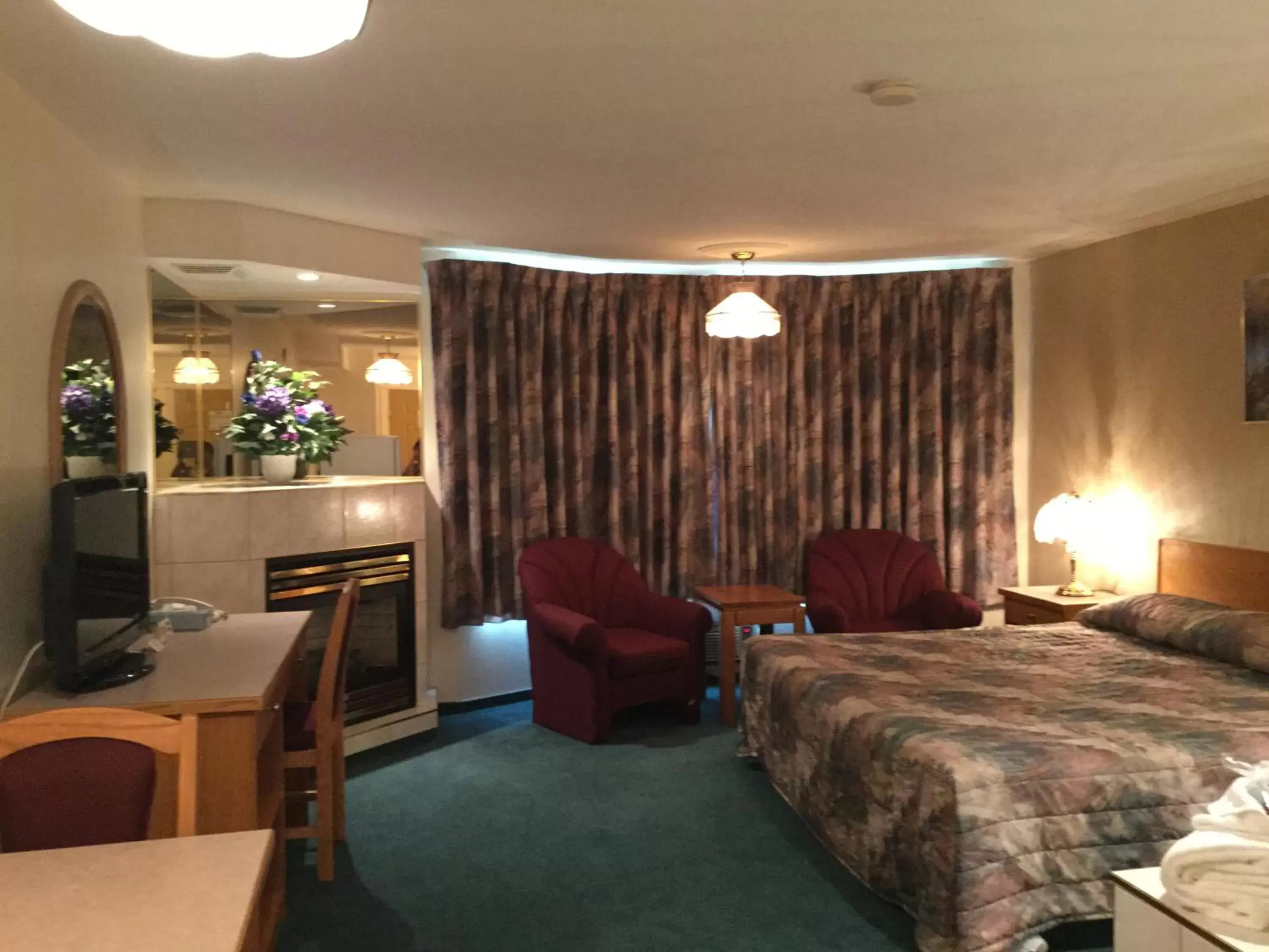 Photo of the whole room in Western Budget Motel East Red Deer