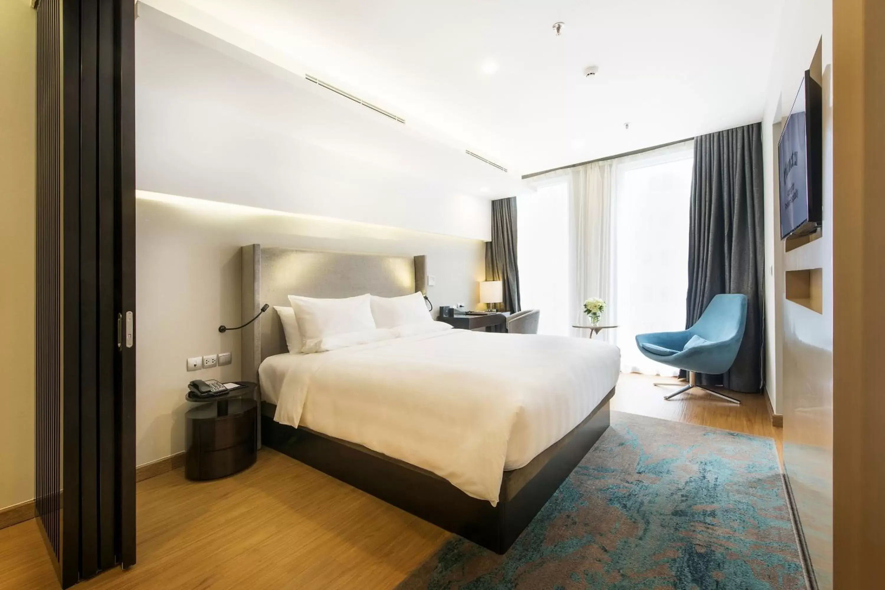 Shower, Bed in Novotel Suites Hanoi