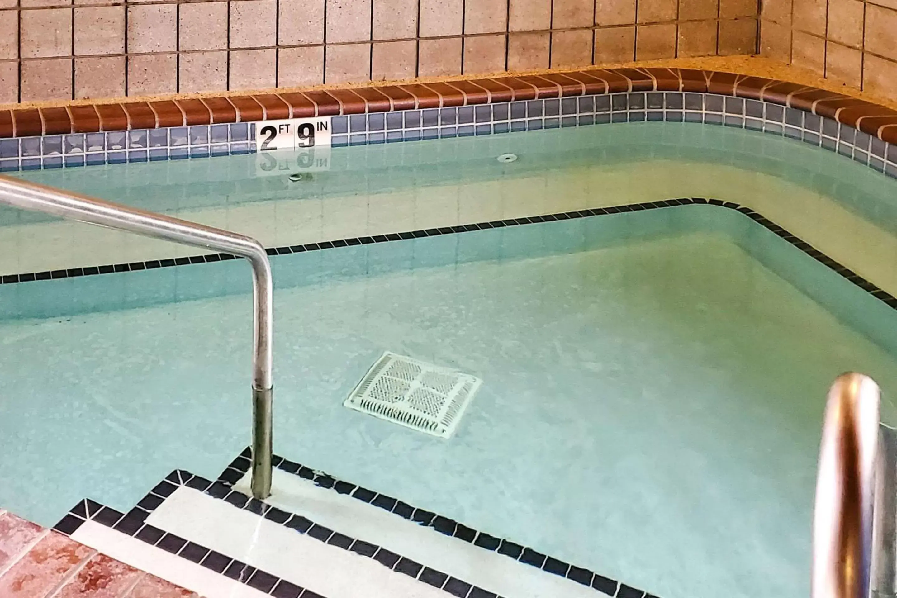 Swimming Pool in Quality Inn Atchison