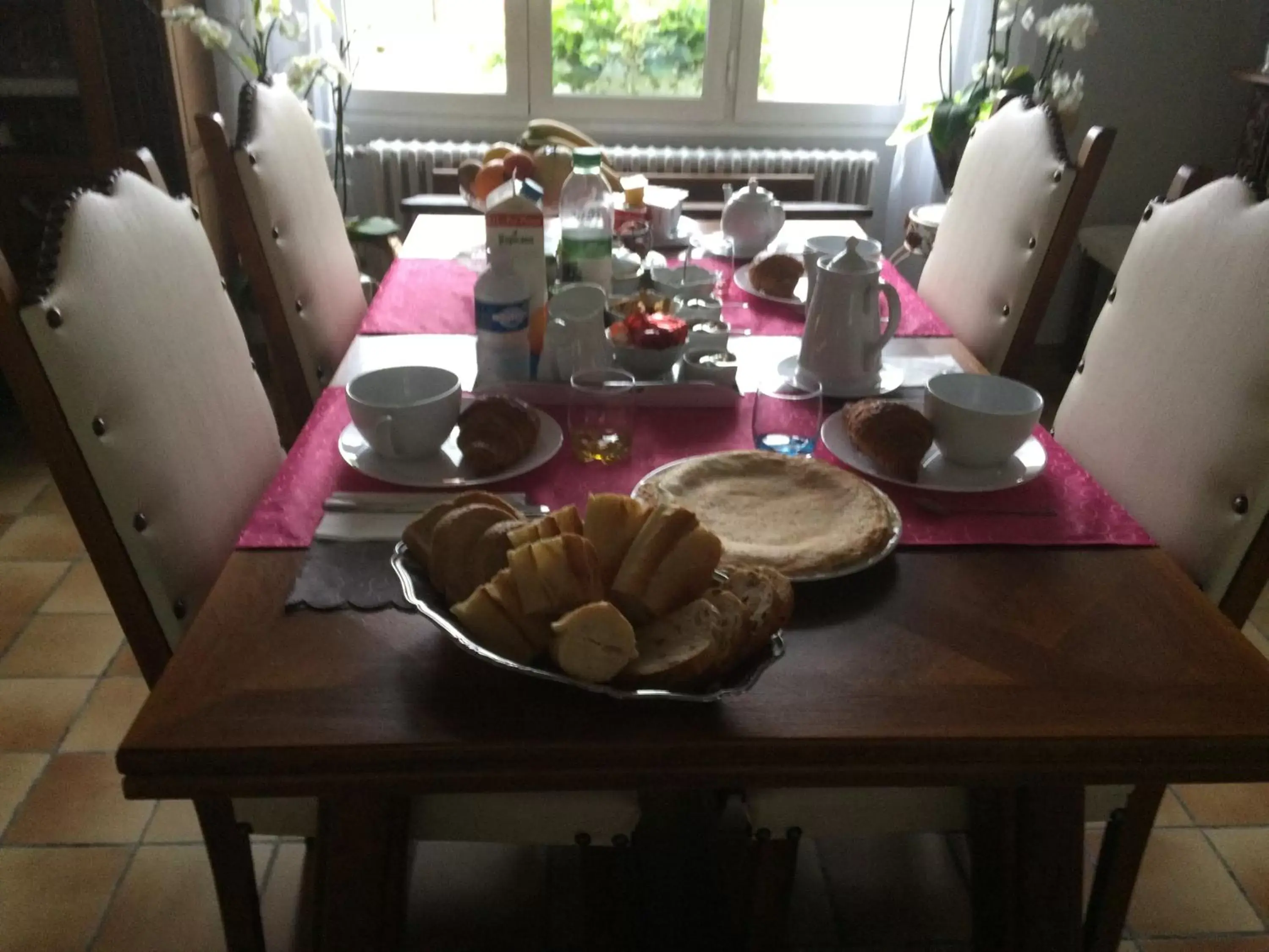 Continental breakfast in La Mansarde