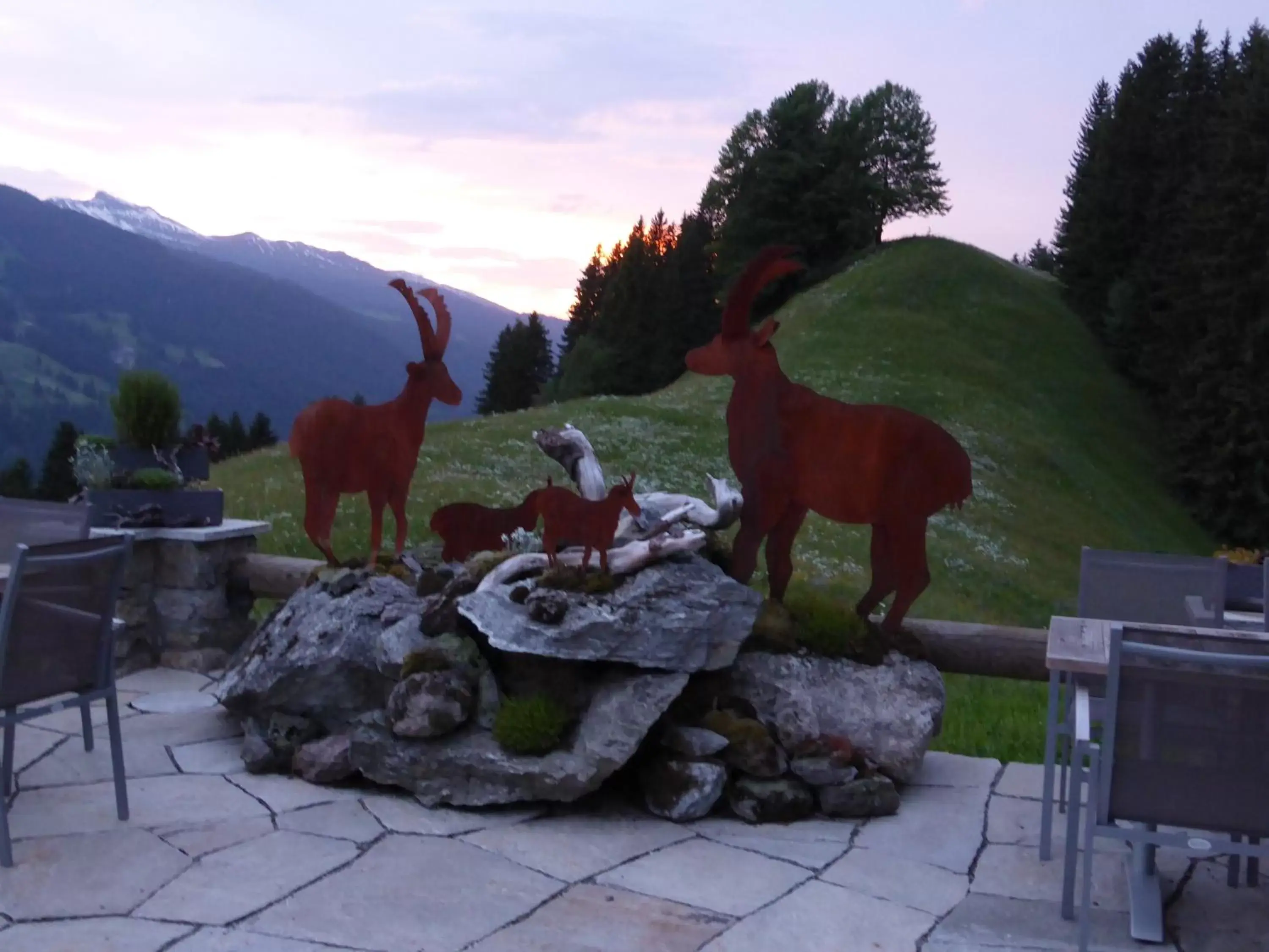 Patio in Berghaus Alpenrösli