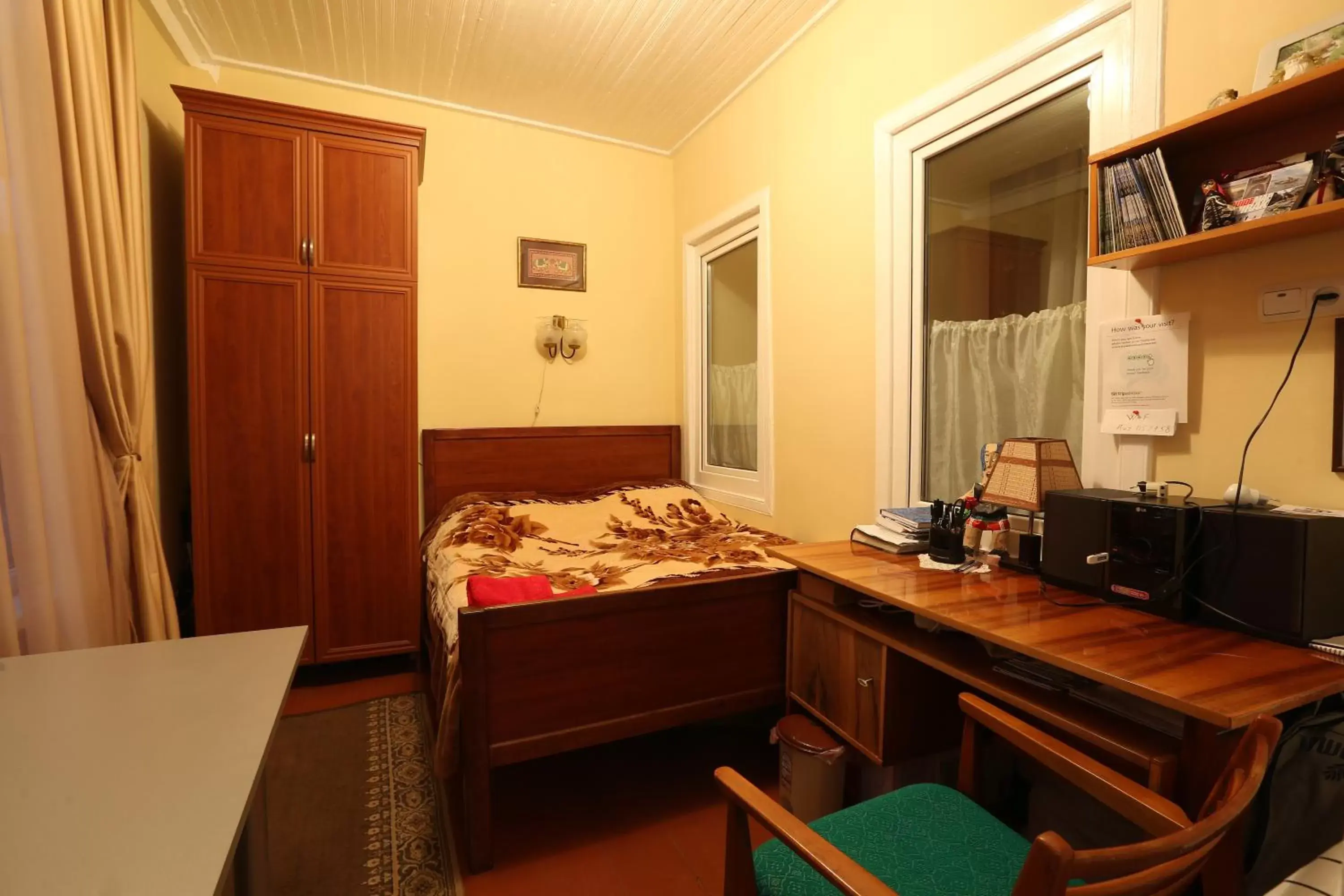 Double Room in Ruzanna's Bed & Breakfast Double Room in Ruzanna's Bed & Breakfast