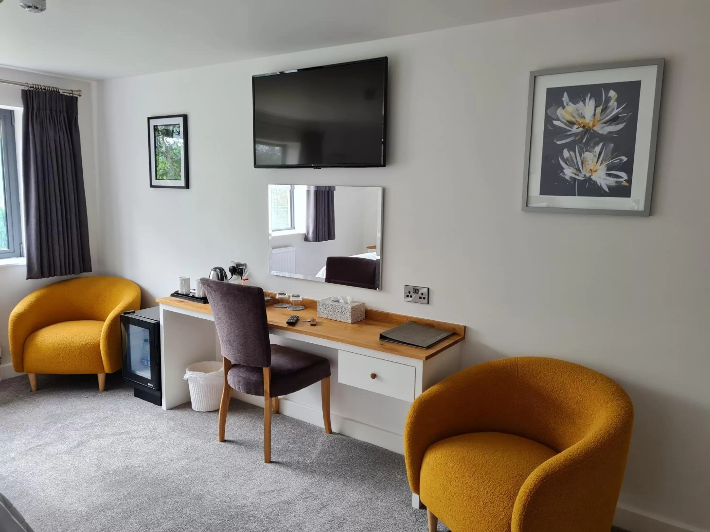 Bedroom, TV/Entertainment Center in Camden Lodge B&B Brecon.