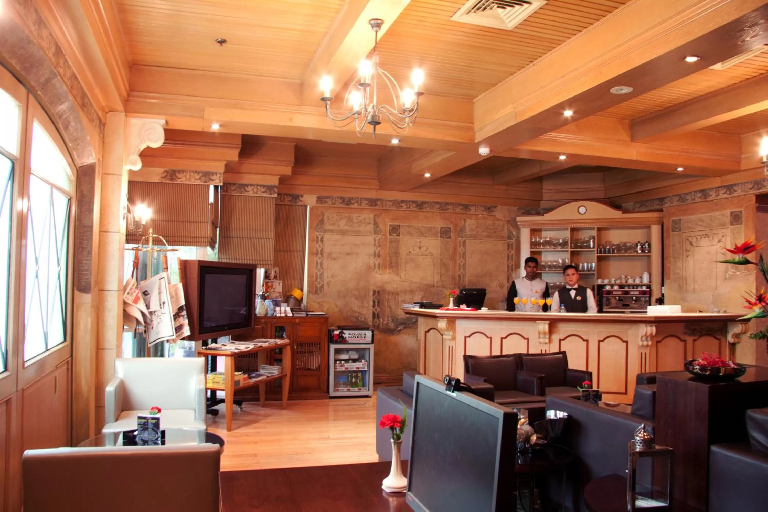 Lounge or bar in Regent Palace Hotel