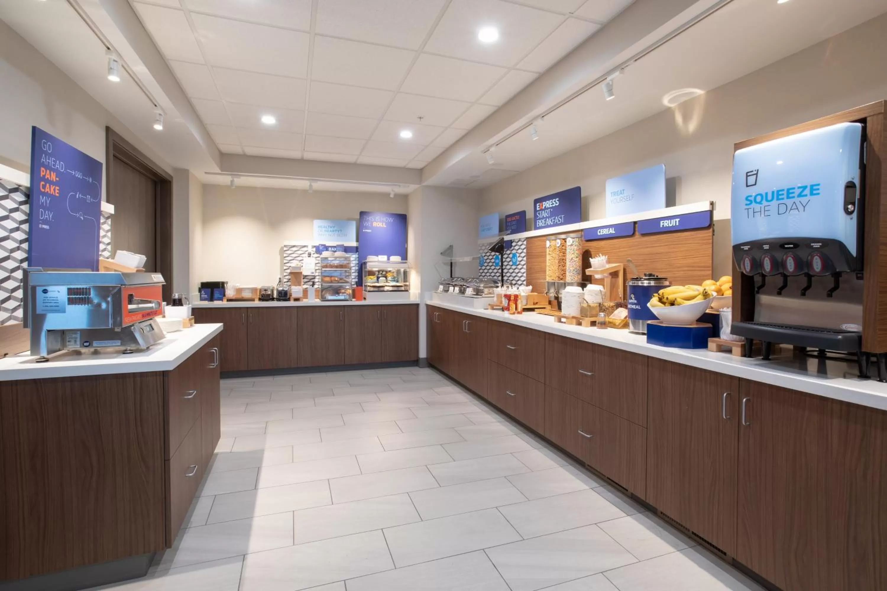 Breakfast in Holiday Inn Express Hotel & Suites Grand Junction by IHG