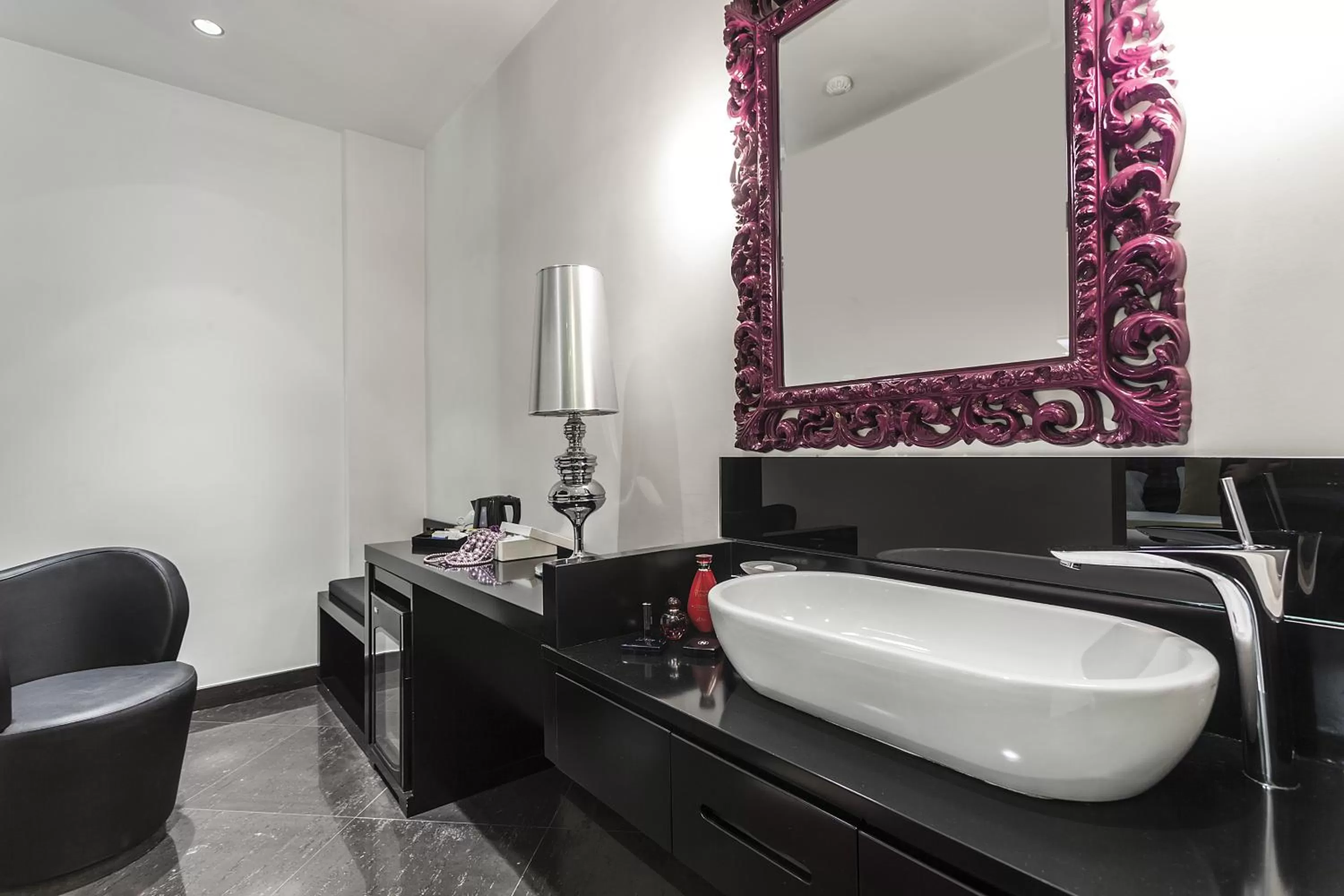 Bathroom in JC Hotel