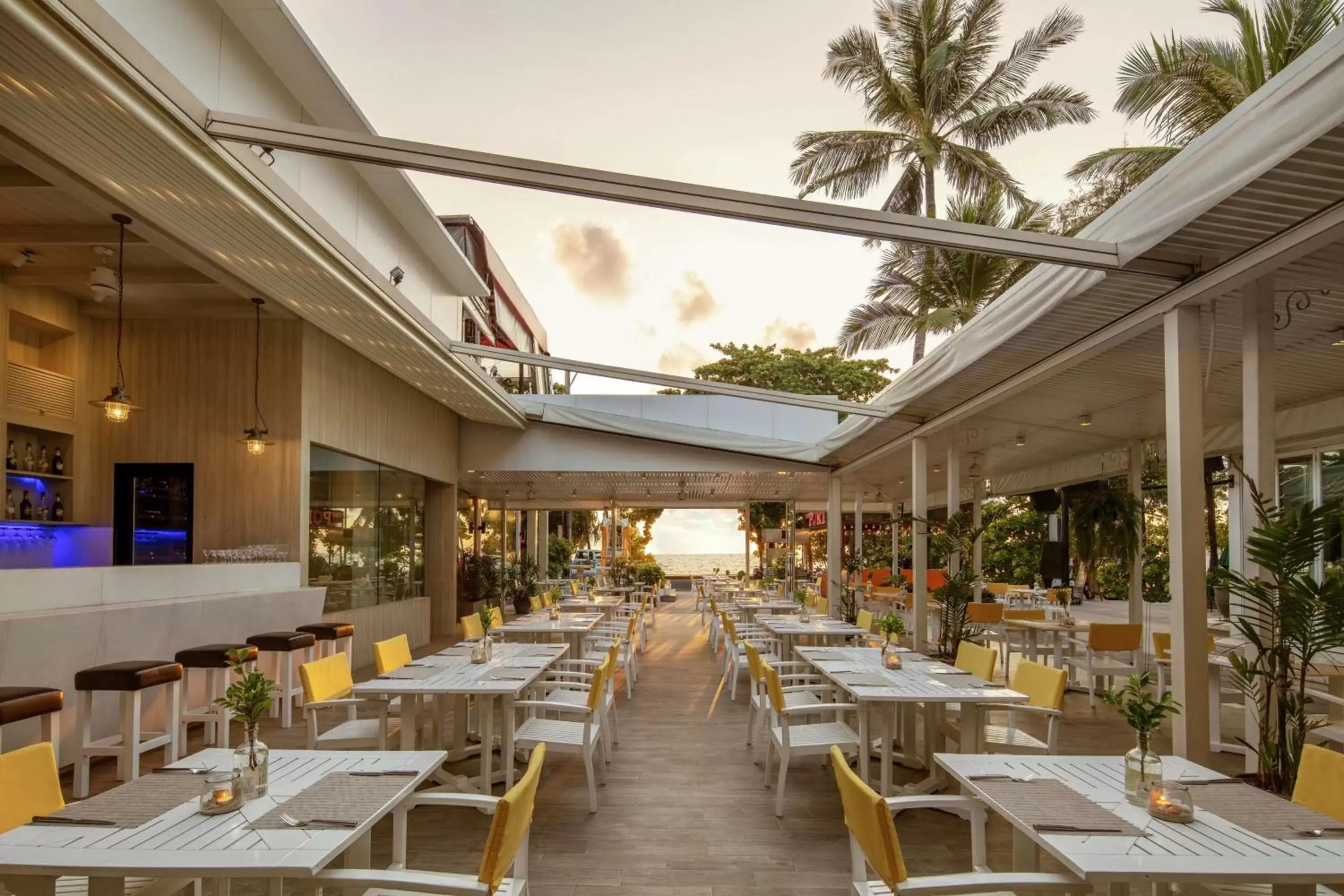 Restaurant/Places to Eat in DoubleTree by Hilton Phuket Banthai Resort
