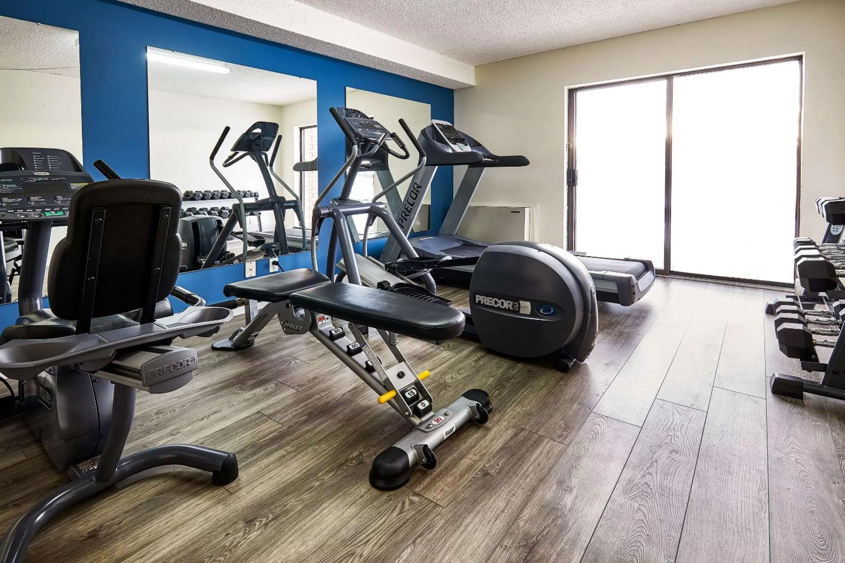 Fitness centre/facilities in Comfort Inn