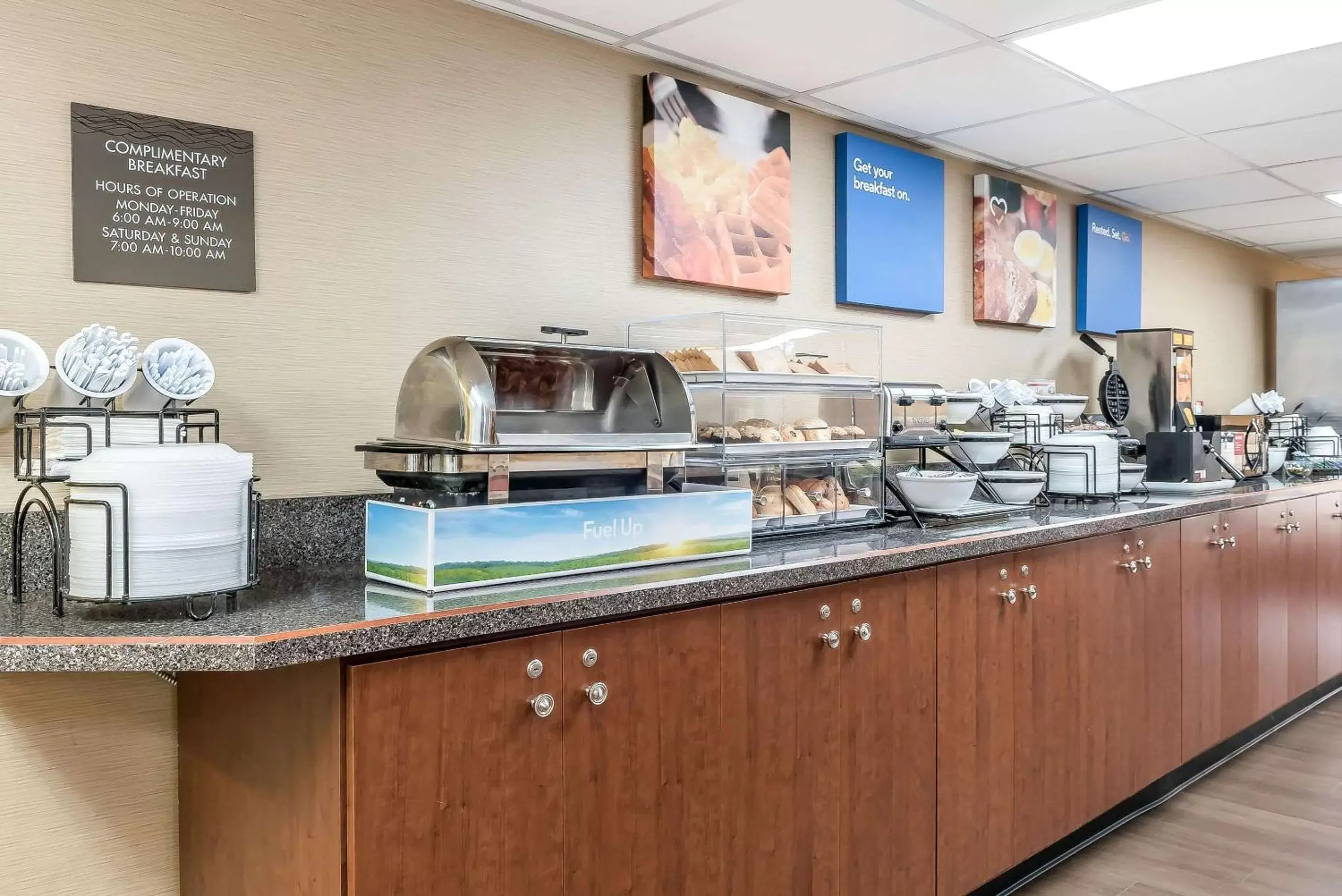 Restaurant/places to eat in Comfort Inn & Suites Piqua-Near Troy-I75
