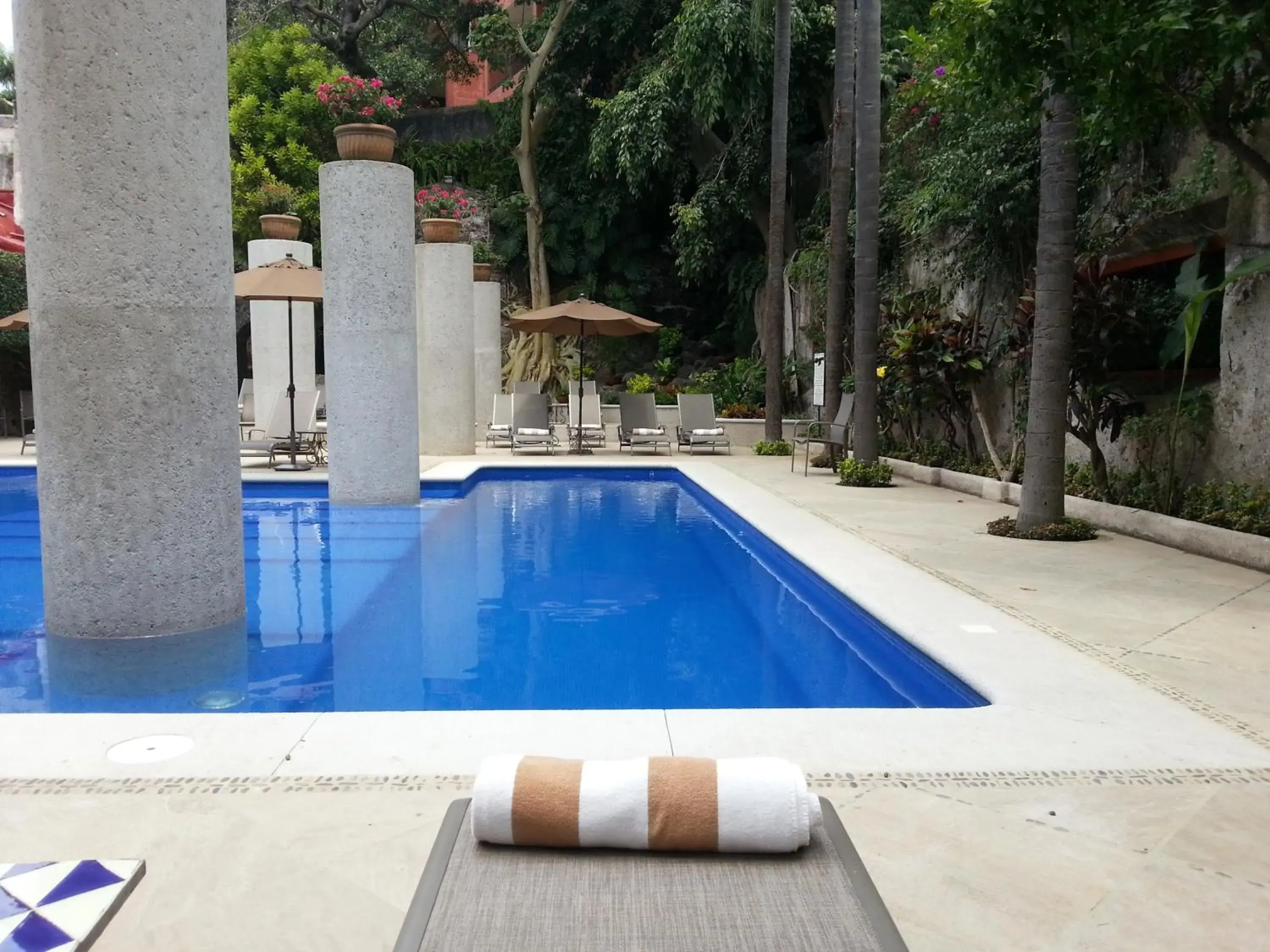 Swimming Pool in Hotel & Spa Hacienda de Cort