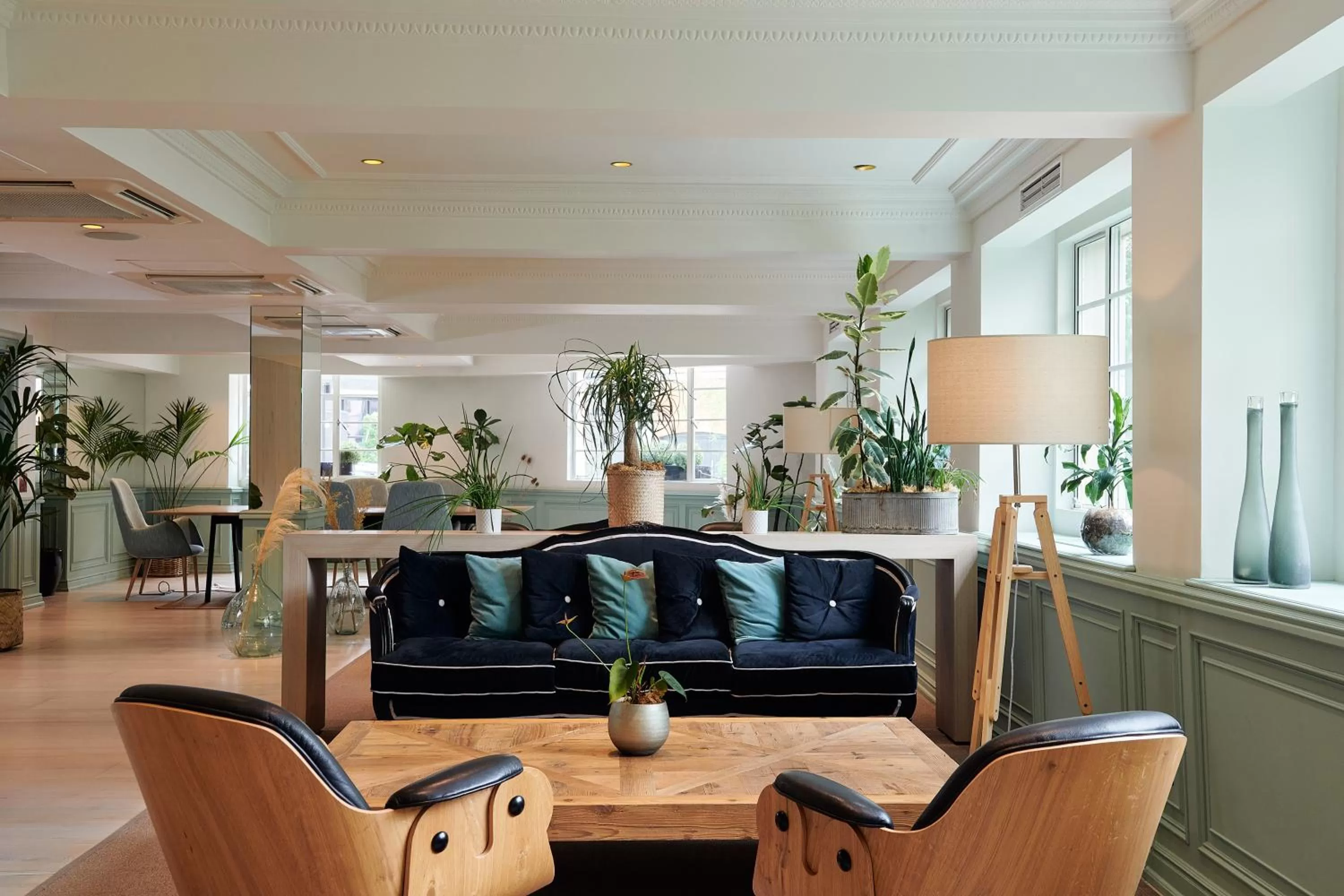 Living room in Melia White House Hotel