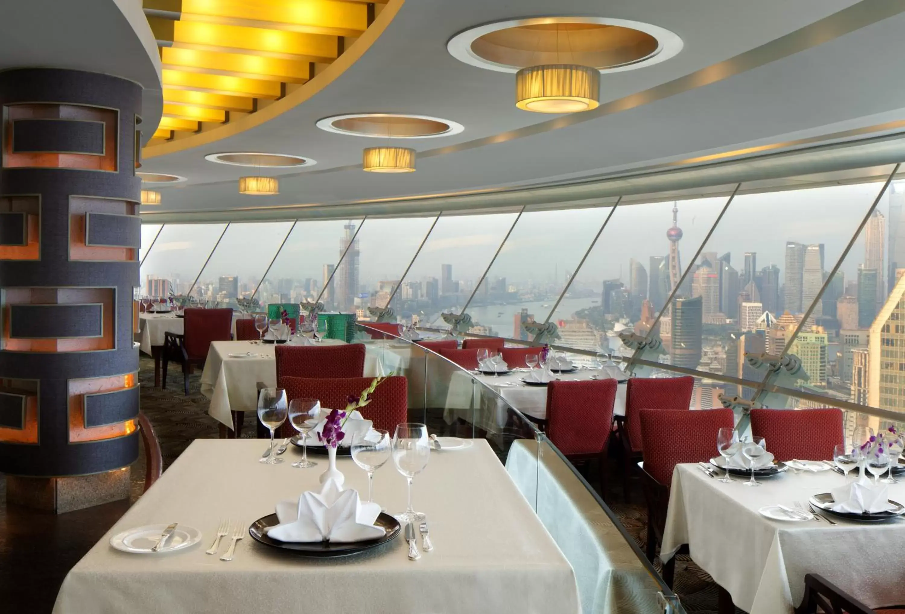 Restaurant/Places to Eat in Radisson Blu Hotel Shanghai New World