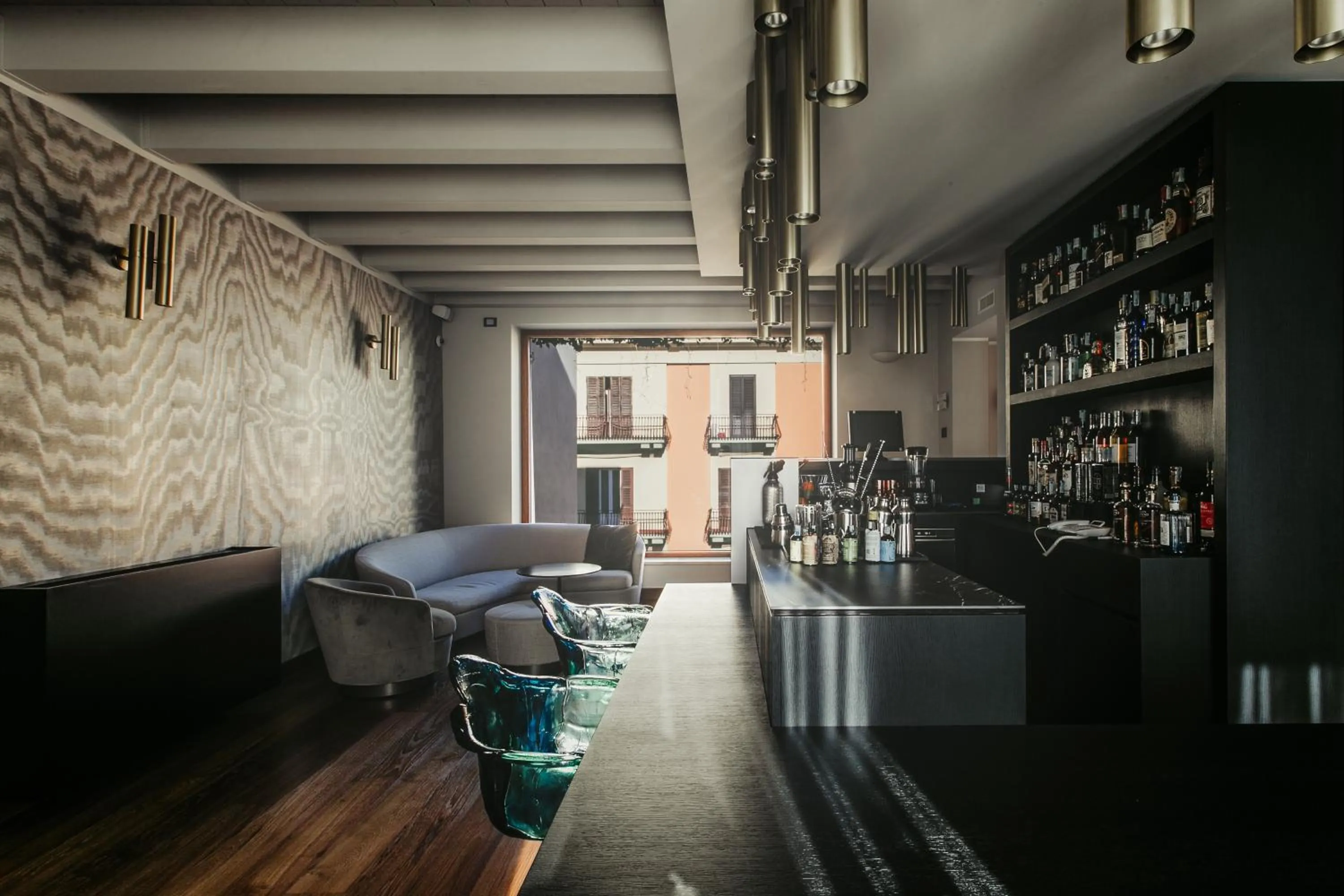 Lounge or bar in Bacã Suites, Restaurant & Bar