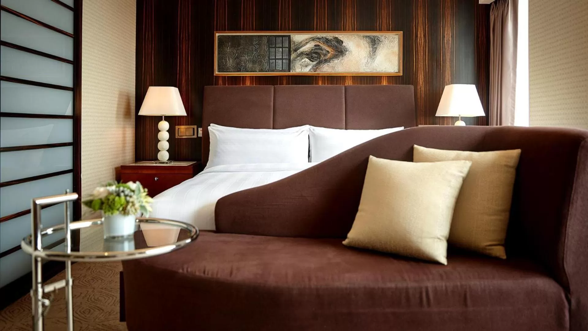 Bedroom, Bed in Lotte Hotel Seoul