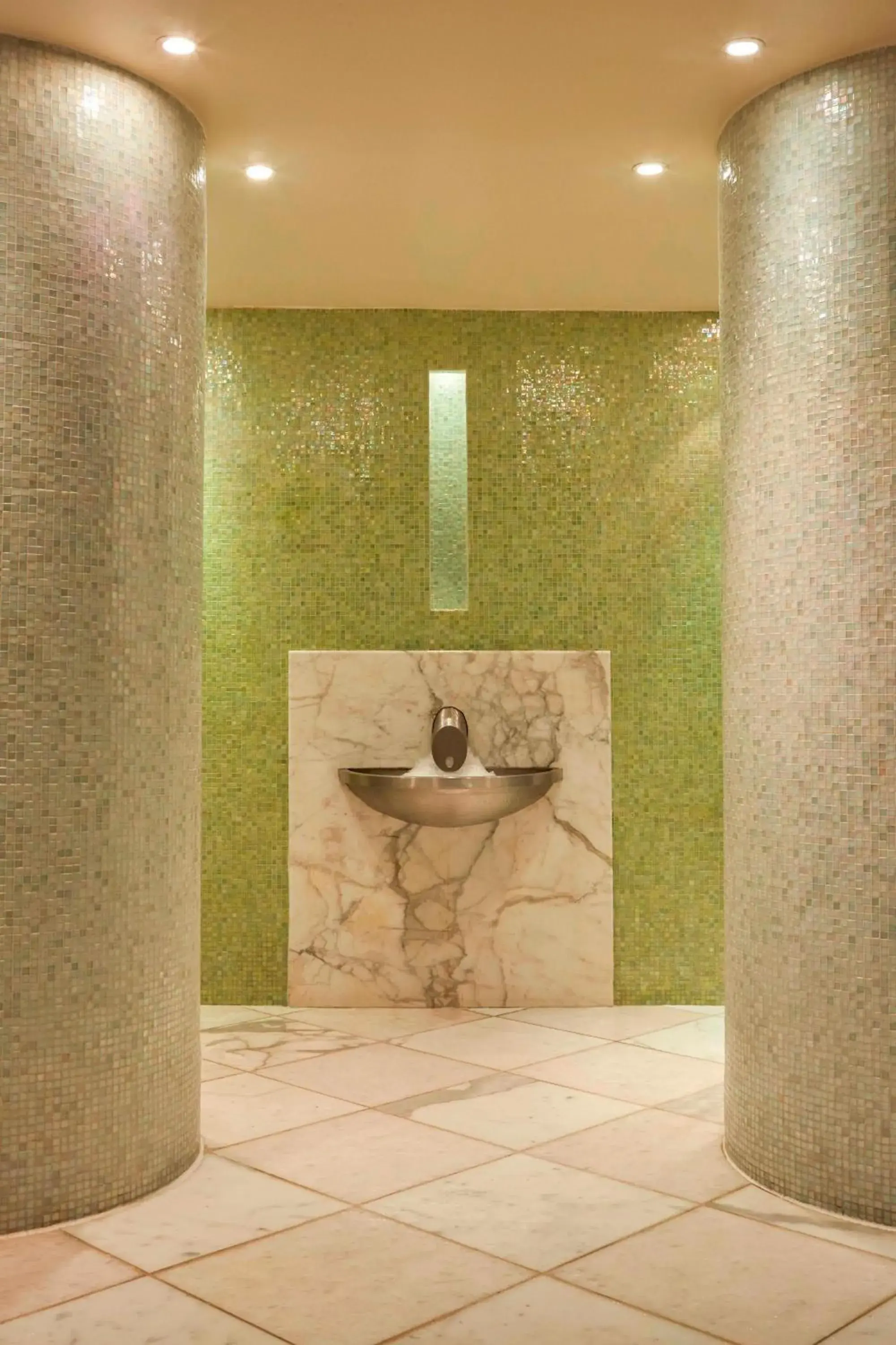 Spa and wellness centre/facilities, Bathroom in Hotel Grande Bretagne, a Luxury Collection Hotel, Athens