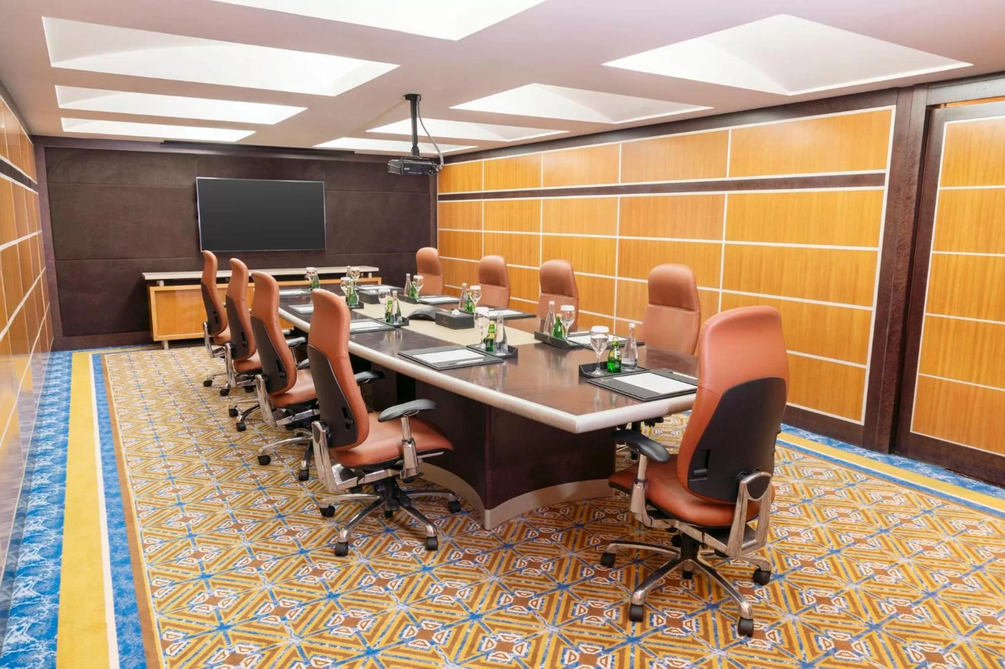Meeting/conference room in InterContinental Dar Al Tawhid Makkah by IHG