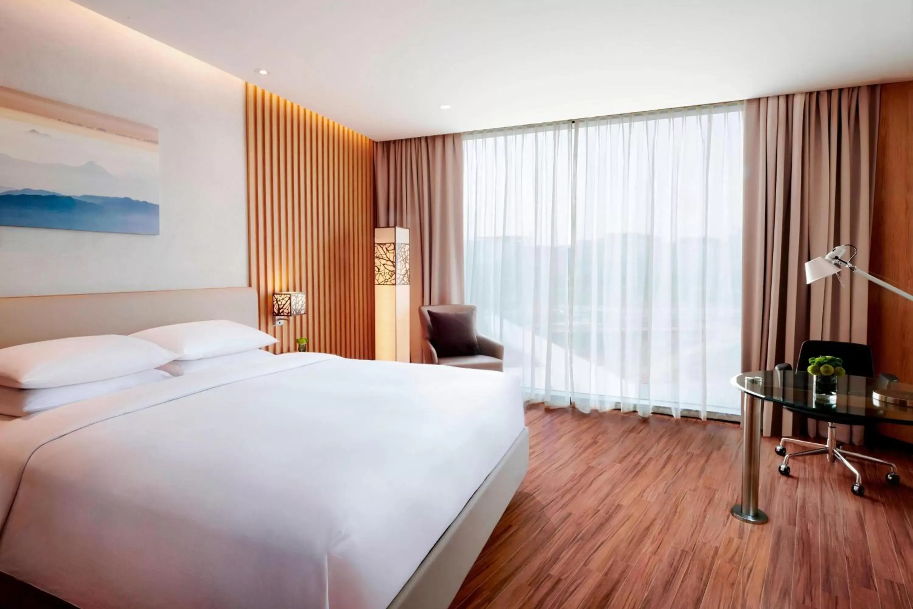 Photo of the whole room, Bed in Courtyard by Marriott Seoul Botanic Park