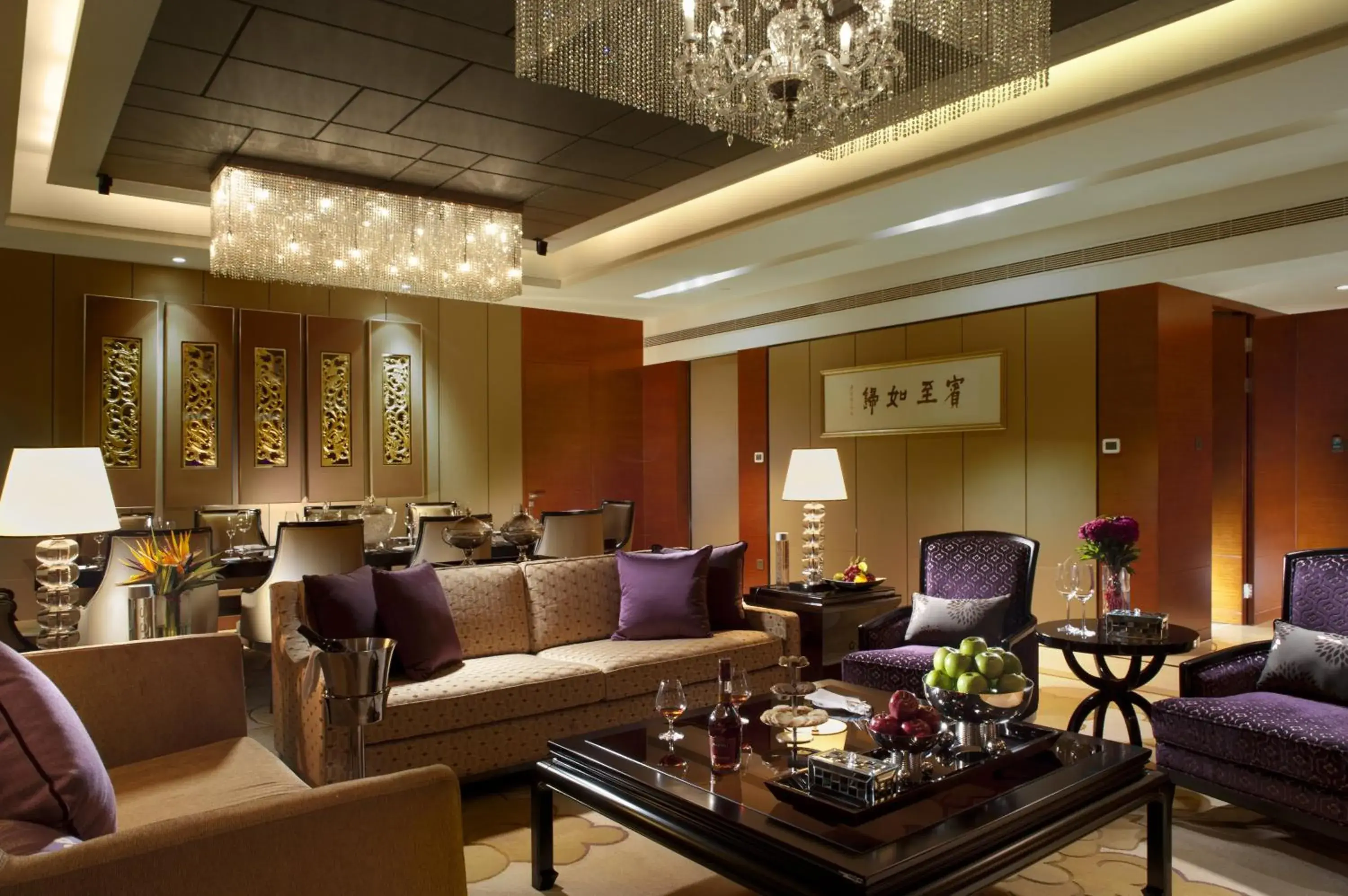Photo of the whole room, Seating Area in Crowne Plaza Huizhou, an IHG Hotel