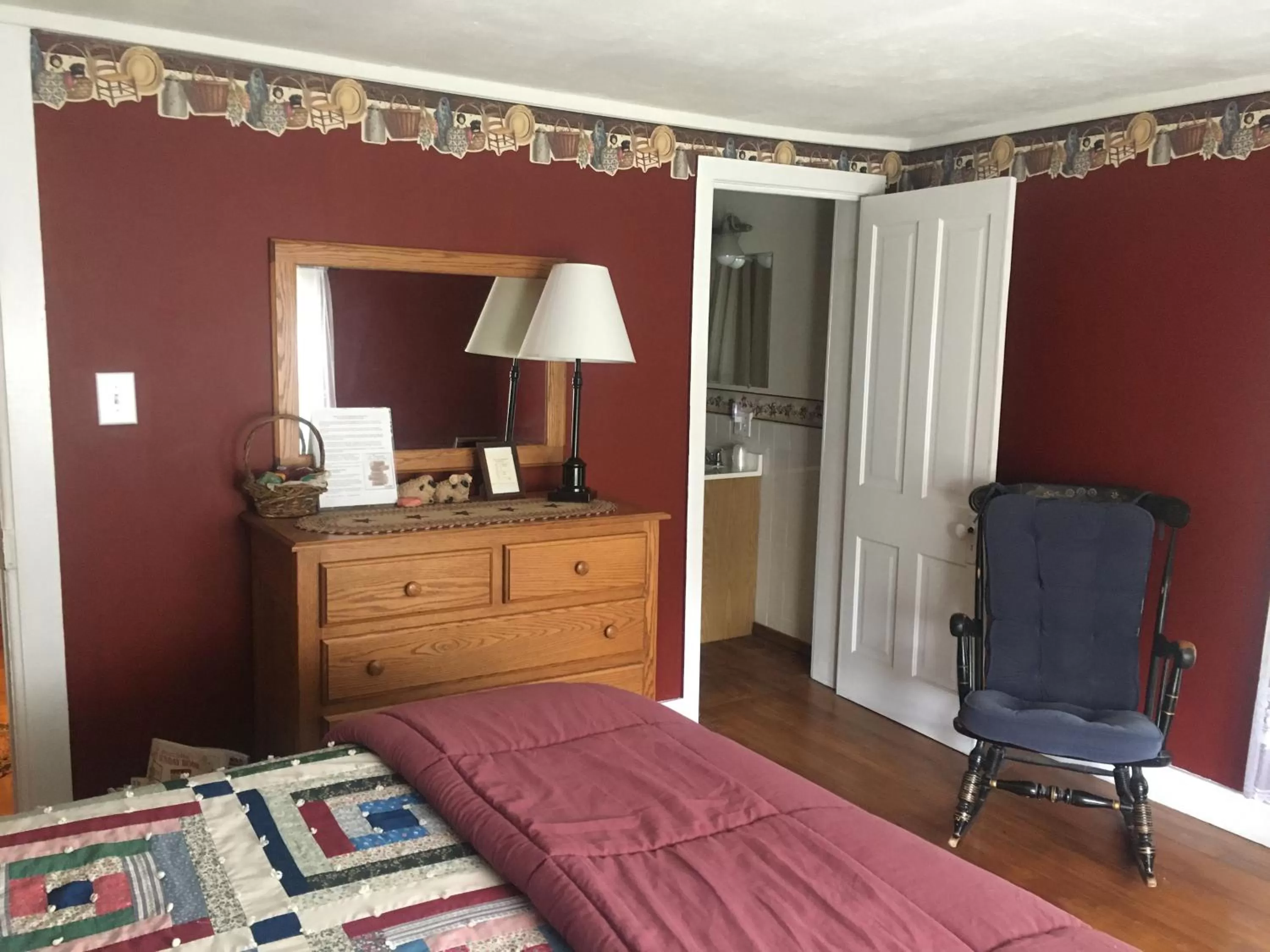 Bed in Rainbow Ridge Farms