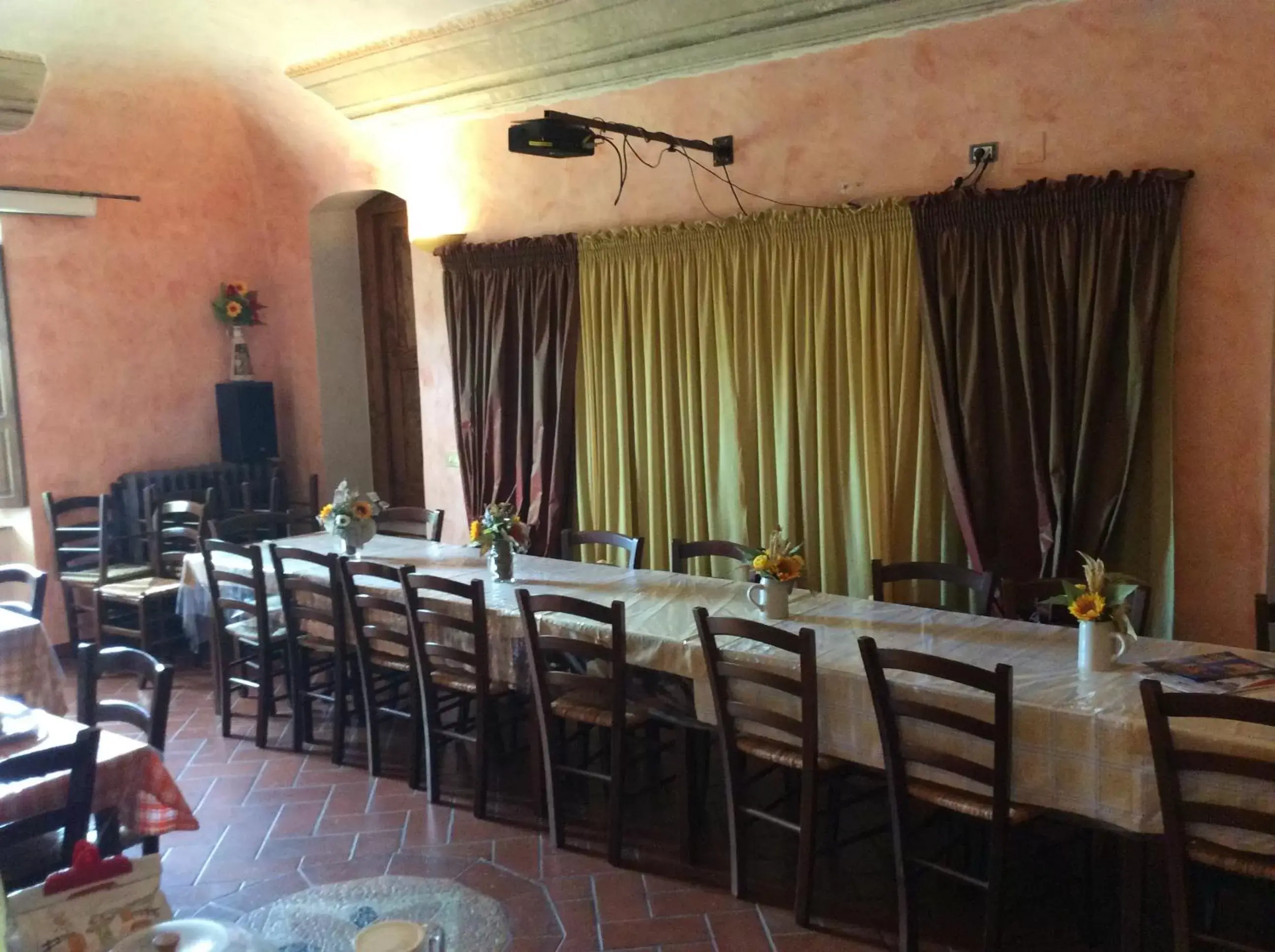 Communal lounge/ TV room in B&B e Locazioni Turistiche Antico Borgo Toscano