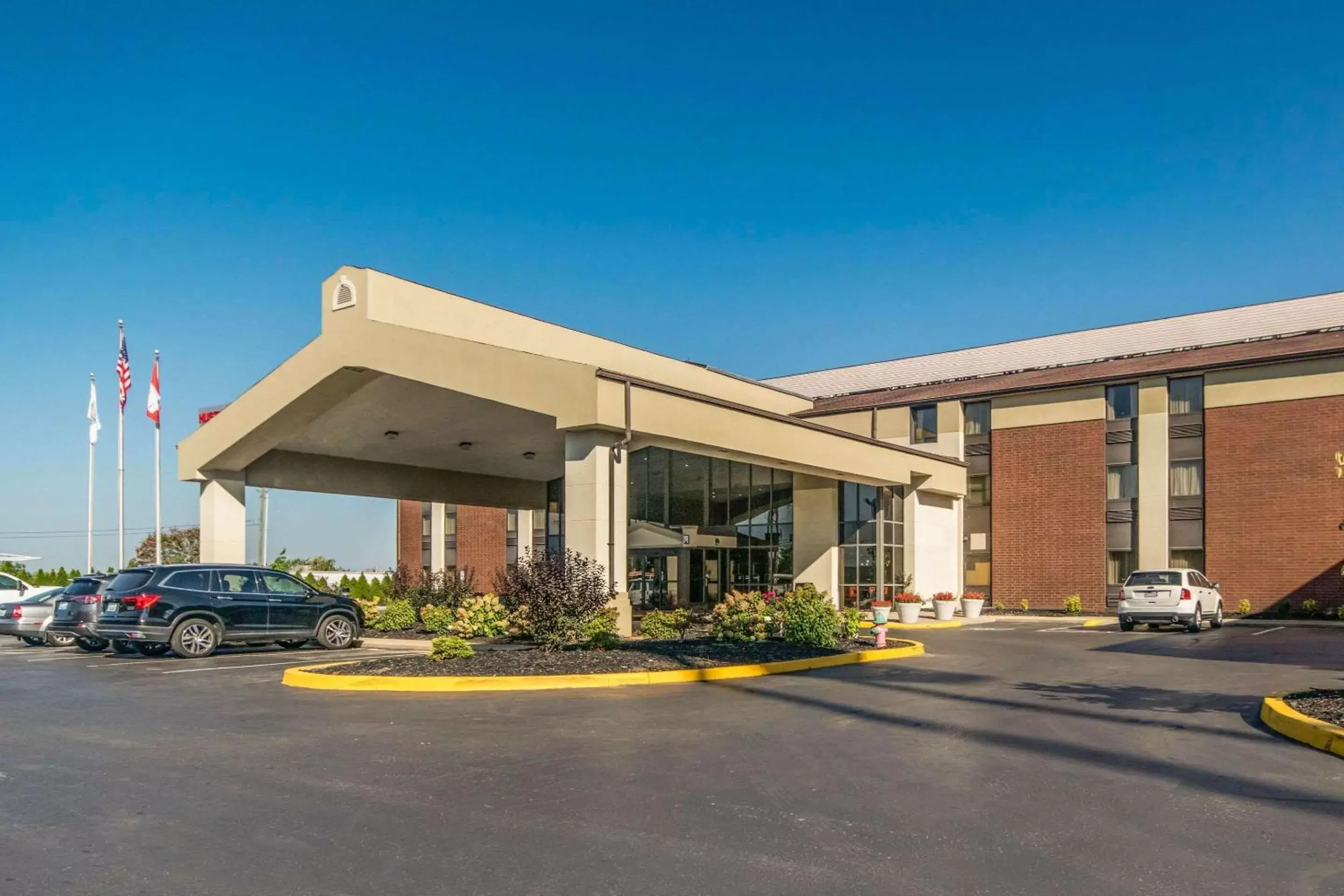 Property Building in Quality Inn Lexington East Hamburg Area