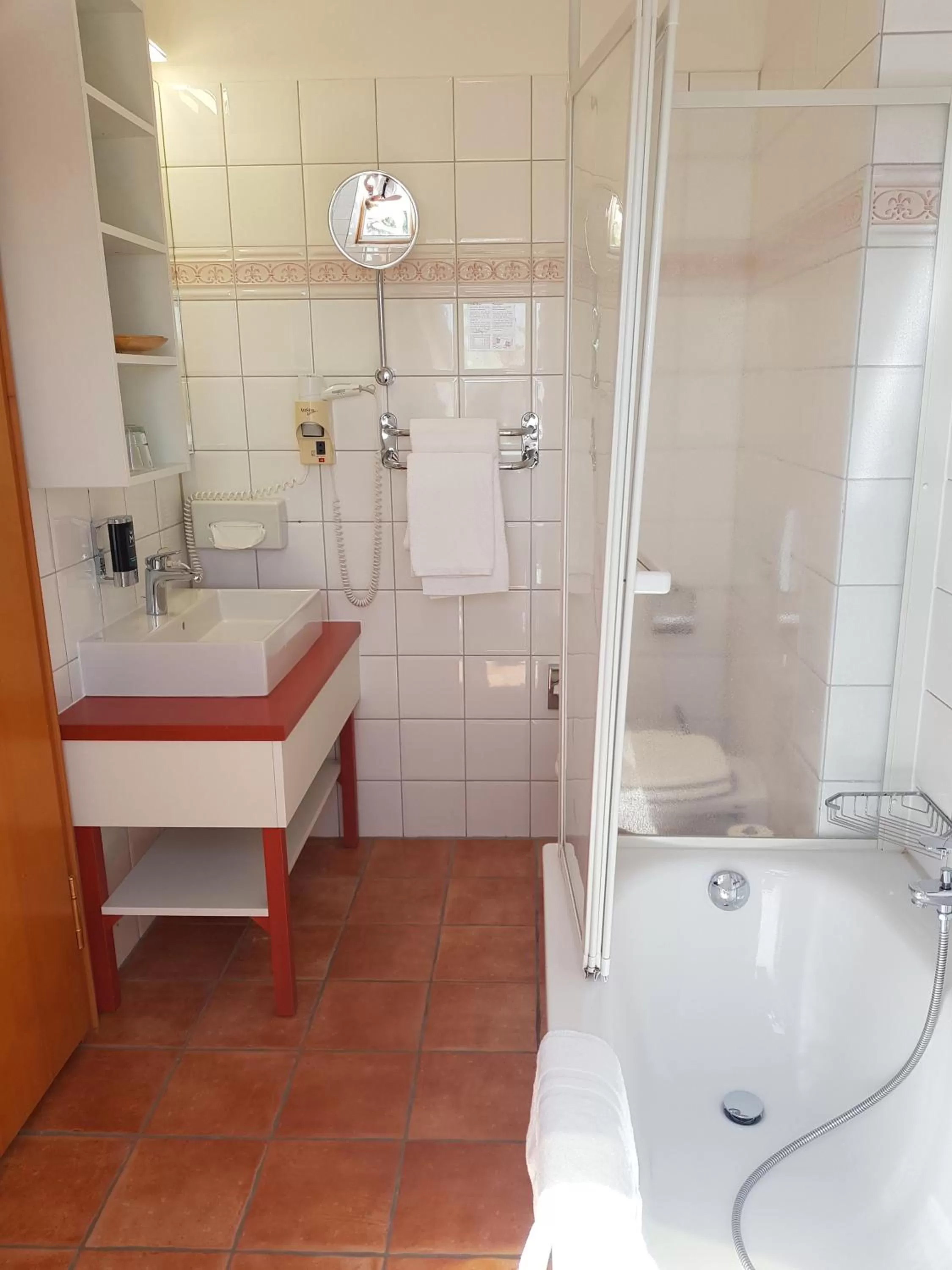 Toilet, Bathroom in Dreiklang Business & Spa Resort