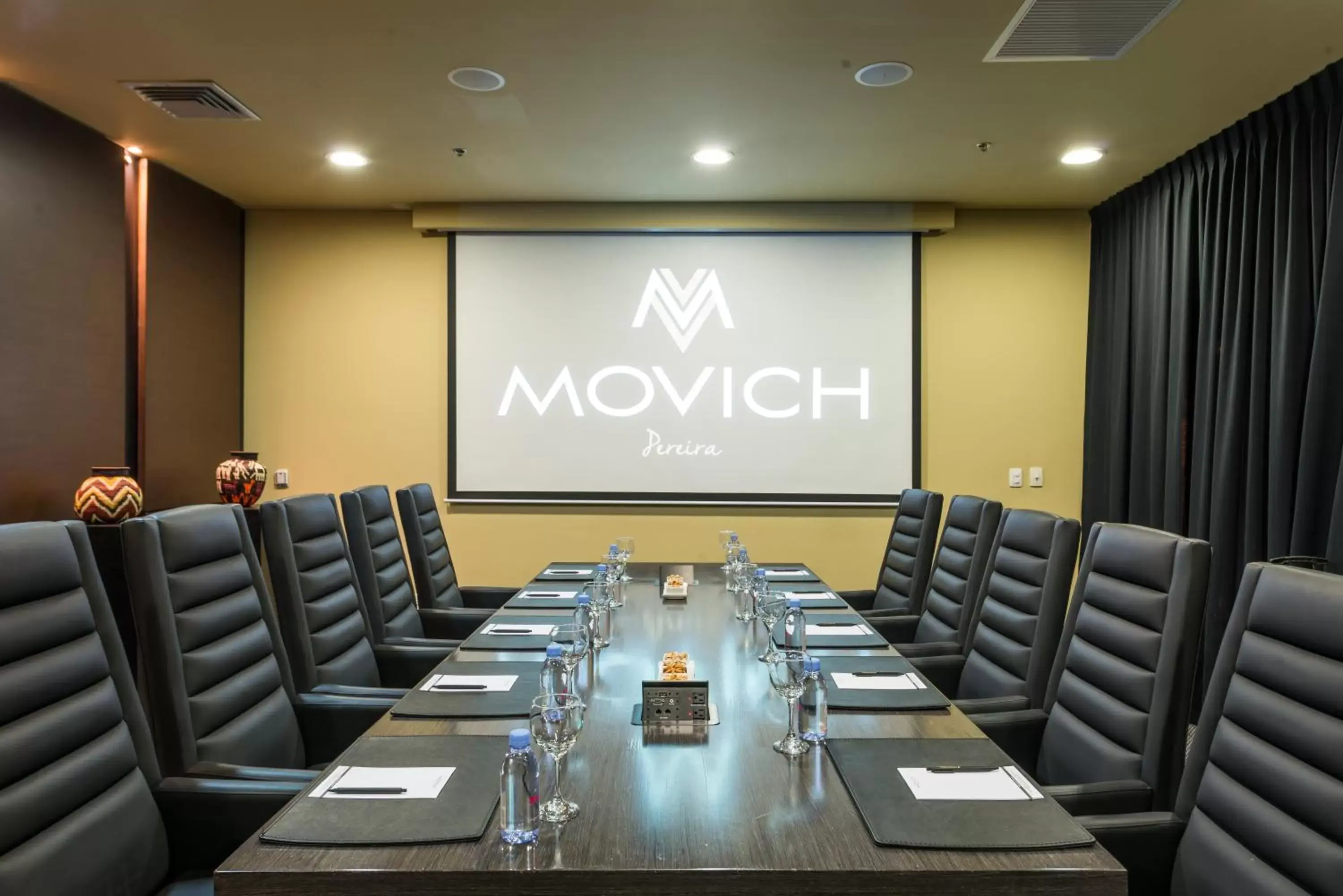 Meeting/conference room in Movich Hotel de Pereira