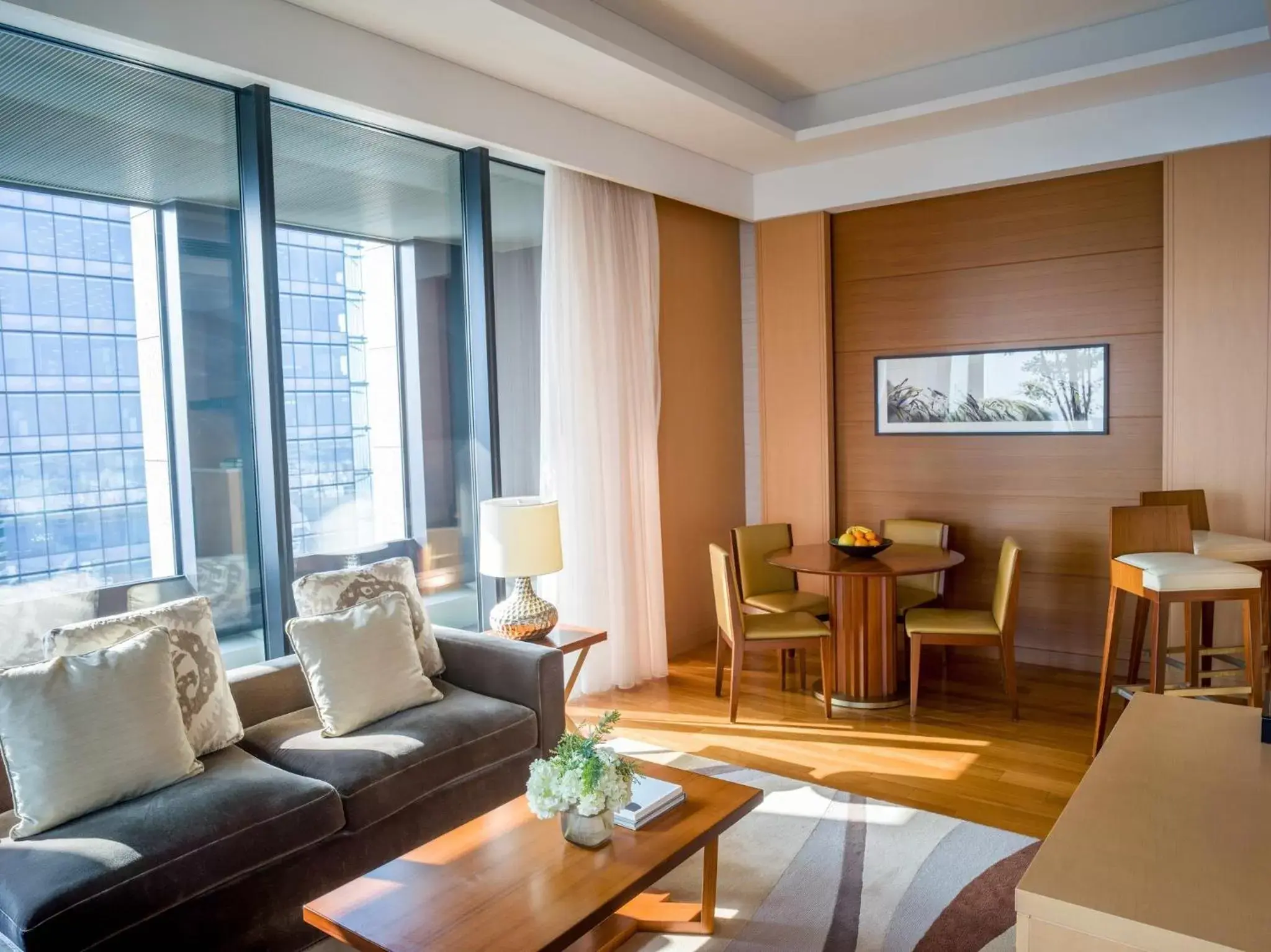 Photo of the whole room, Seating Area in InterContinental Hotel Osaka, an IHG Hotel