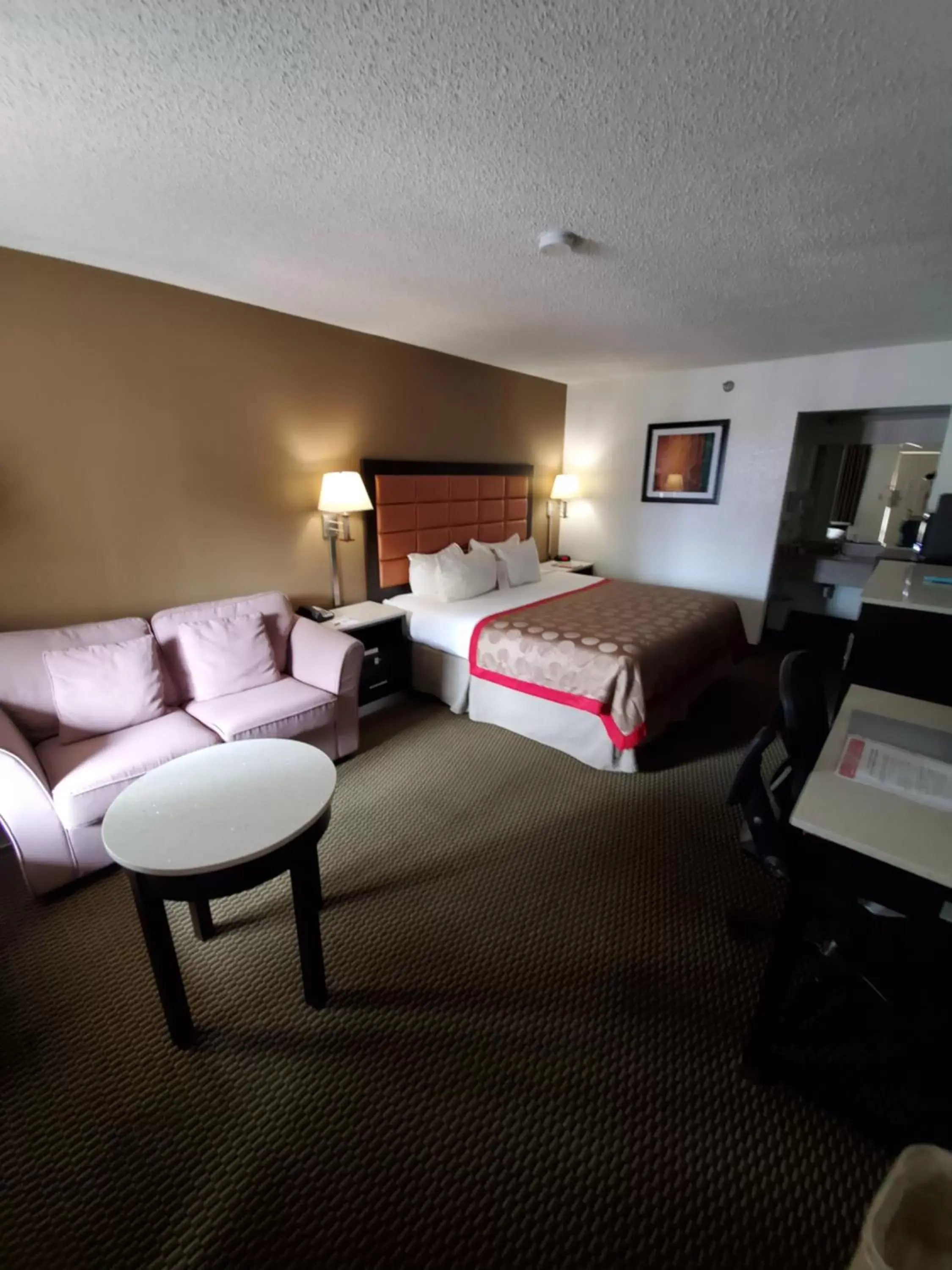 Bed in Ramada by Wyndham Temple Terrace/Tampa North