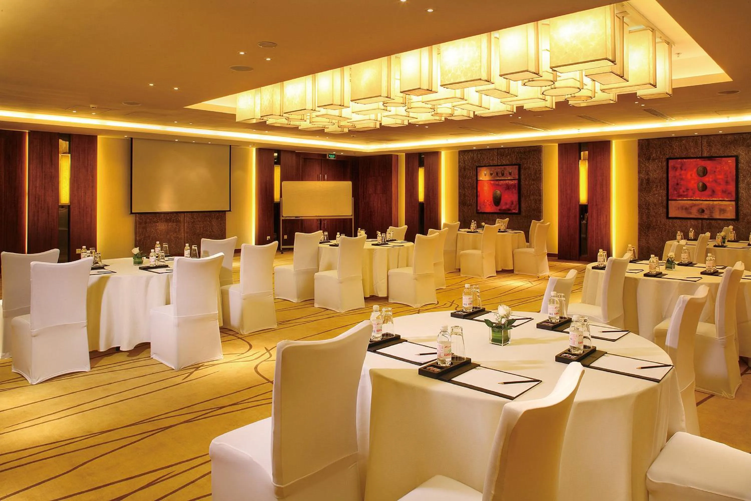 Meeting/conference room in Qingdao Parkview Holiday Hotel