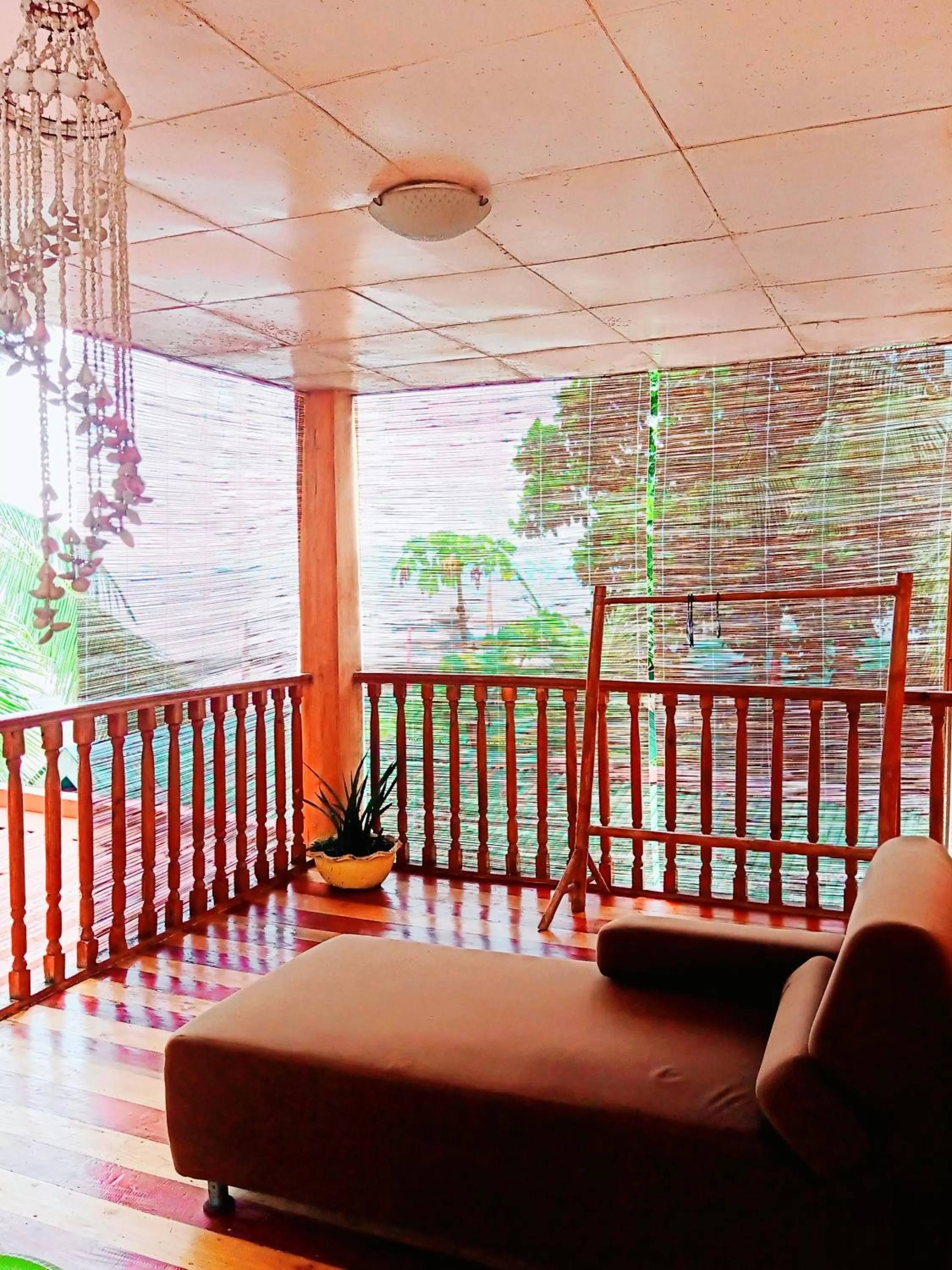 SmallFry's Beach Resort