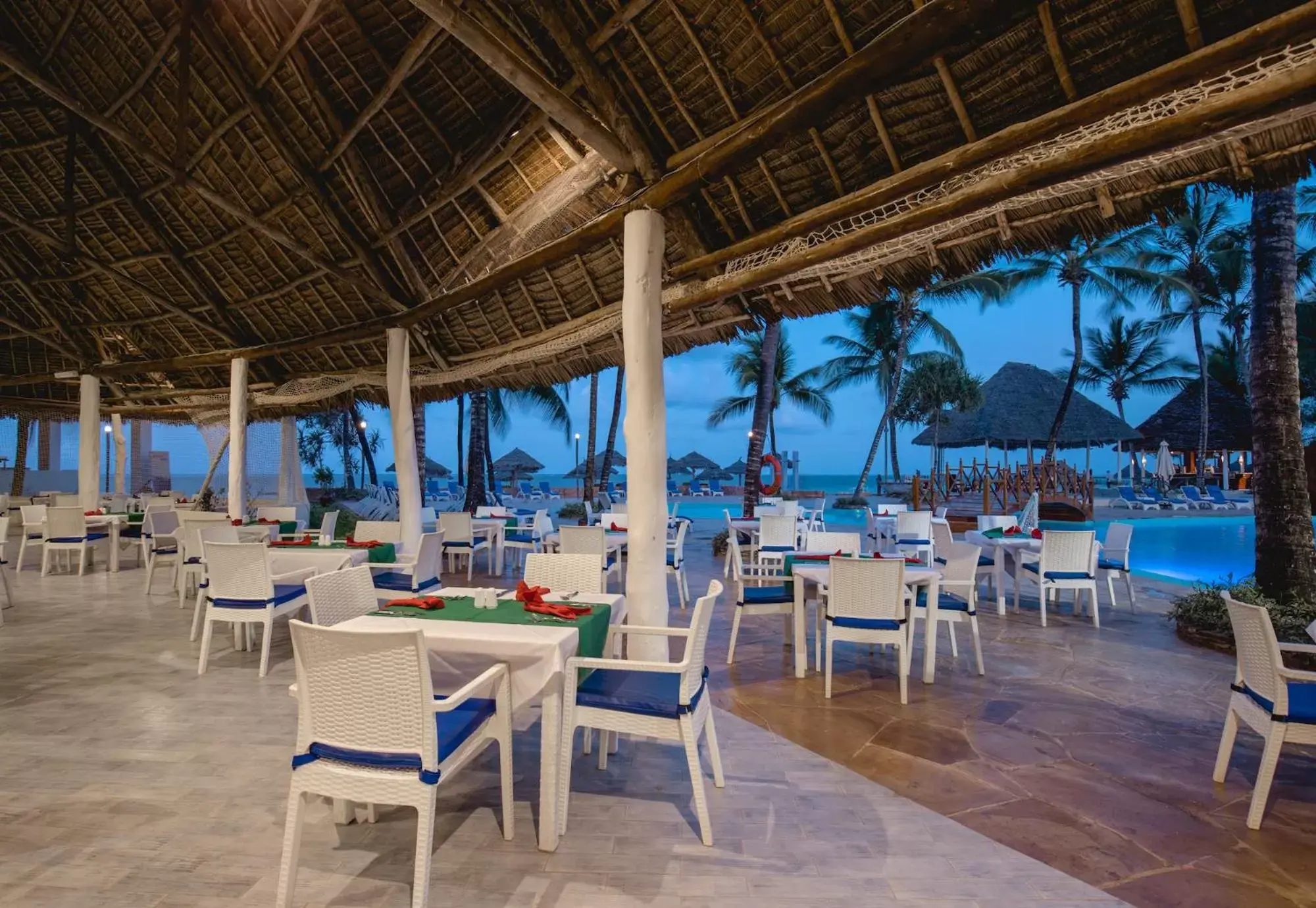 Restaurant/places to eat in Kiwengwa Beach Resort Restaurant/places to eat in Kiwengwa Beach Resort