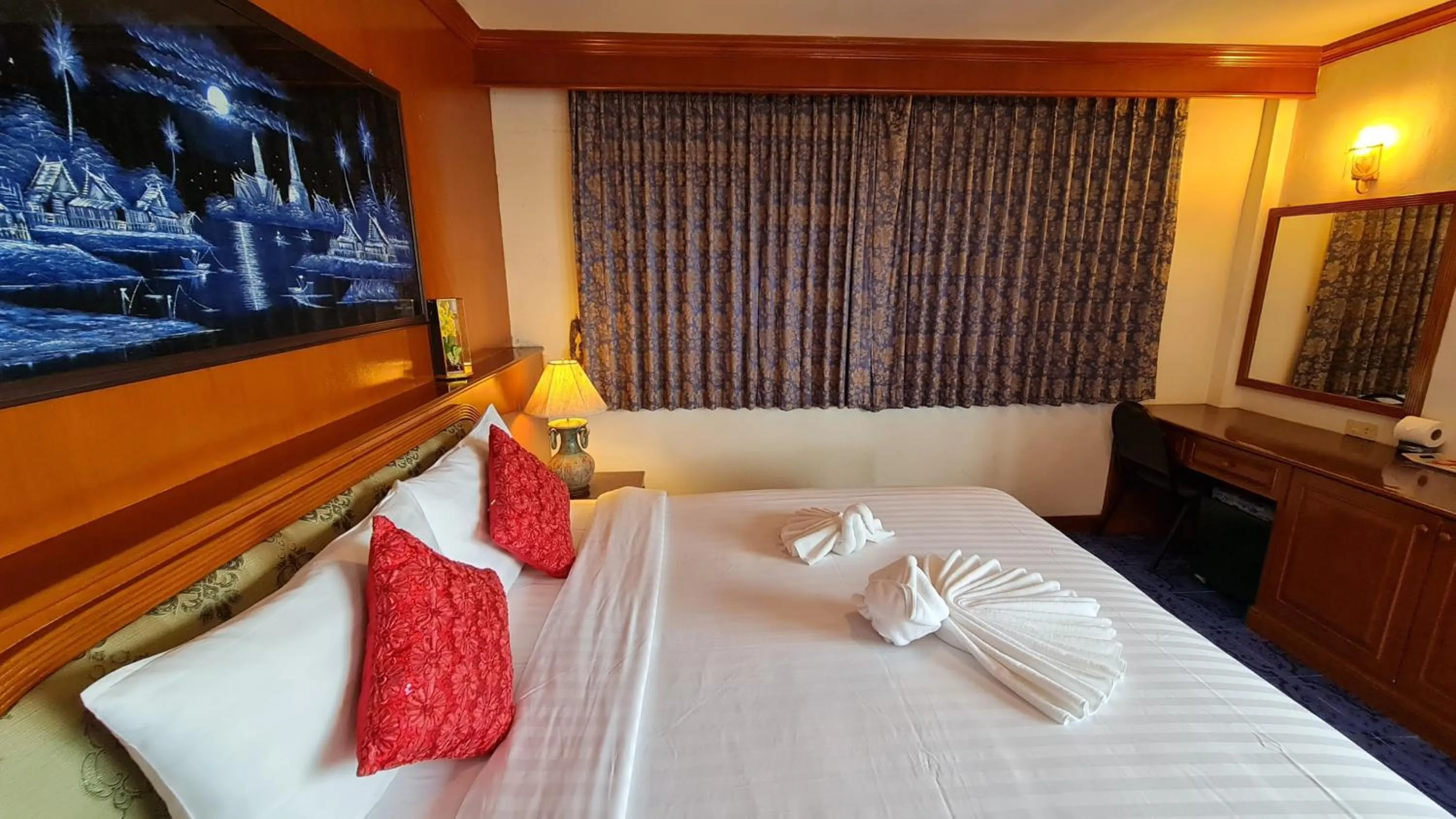 Bedroom, Bed in Vech Guesthouse Patong