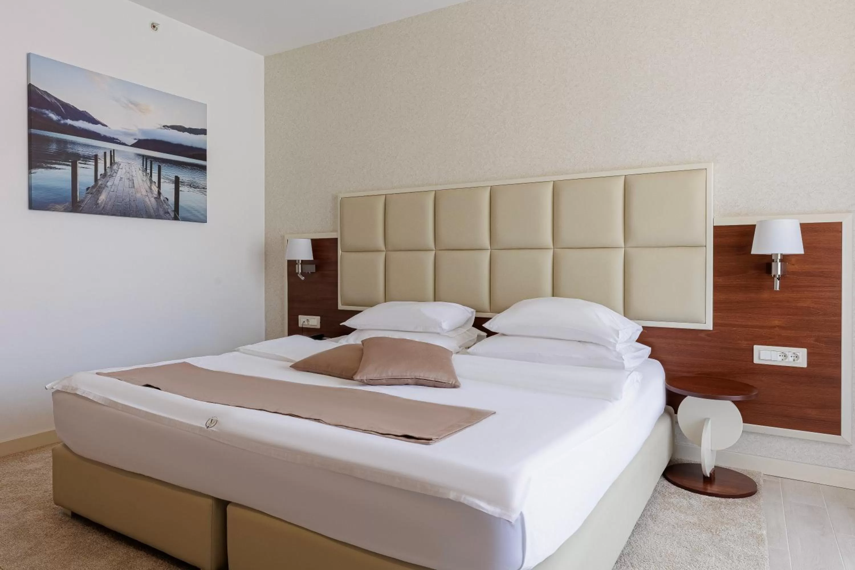 Bedroom, Bed in Hotel Kadmo by Aycon