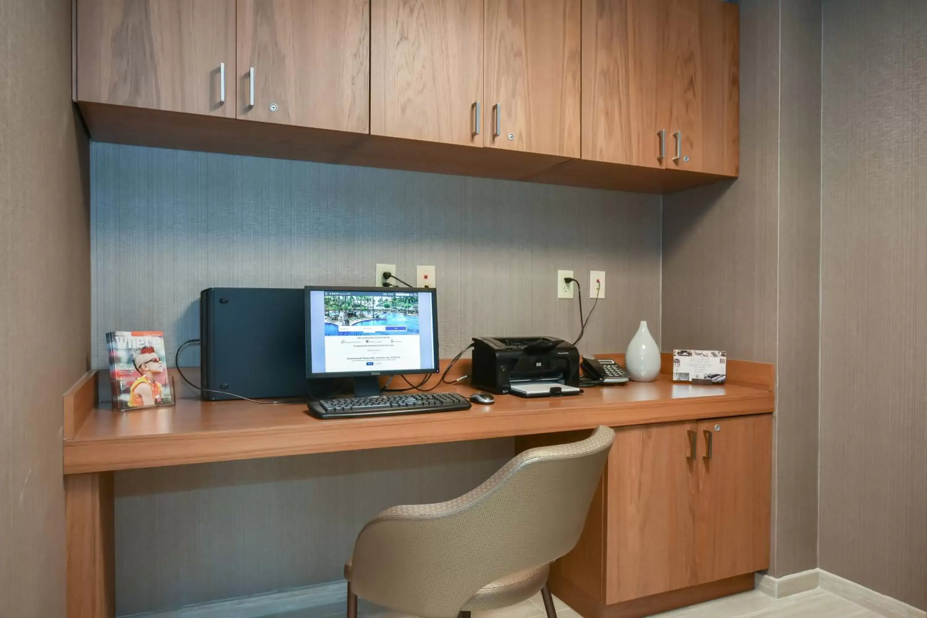 Business facilities in SpringHill Suites by Marriott Charlotte / Concord Mills Speedway