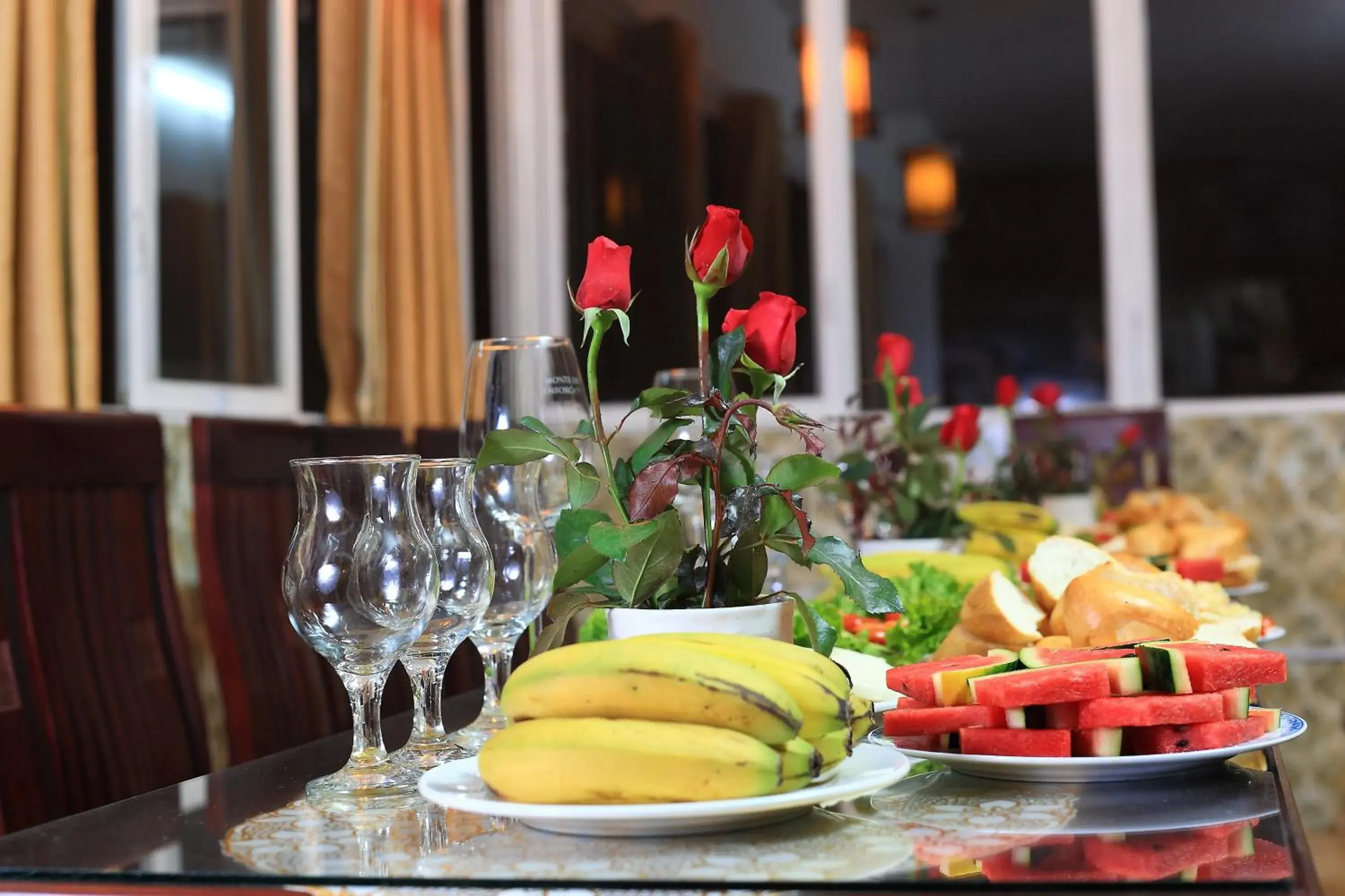 Restaurant/places to eat in Hanoi Luxury Hotel