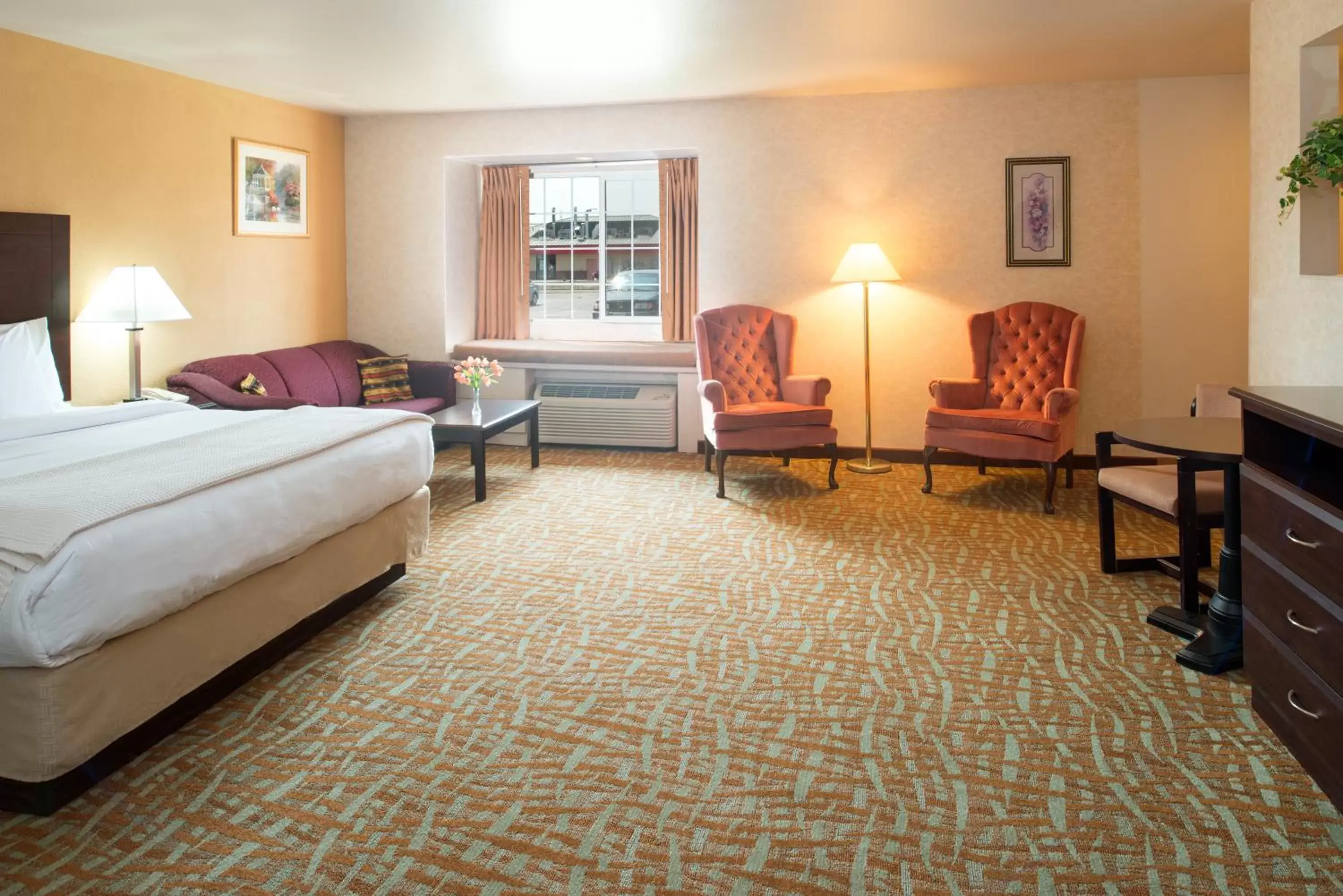 King Studio Suite - Non-Smoking in Days Inn & Suites by Wyndham Spokane Airport Airway Heights