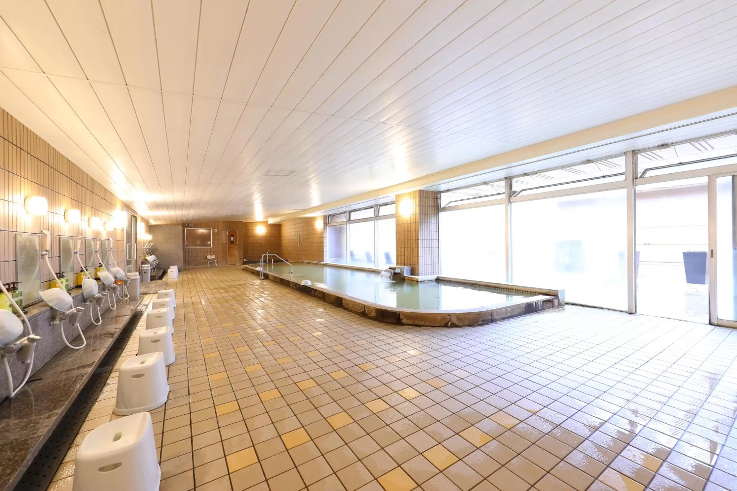 Hot Spring Bath in KAMENOI HOTEL Beppu